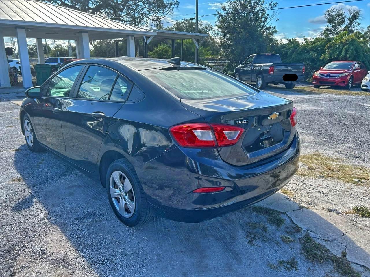 2018 Chevrolet Cruze, LS