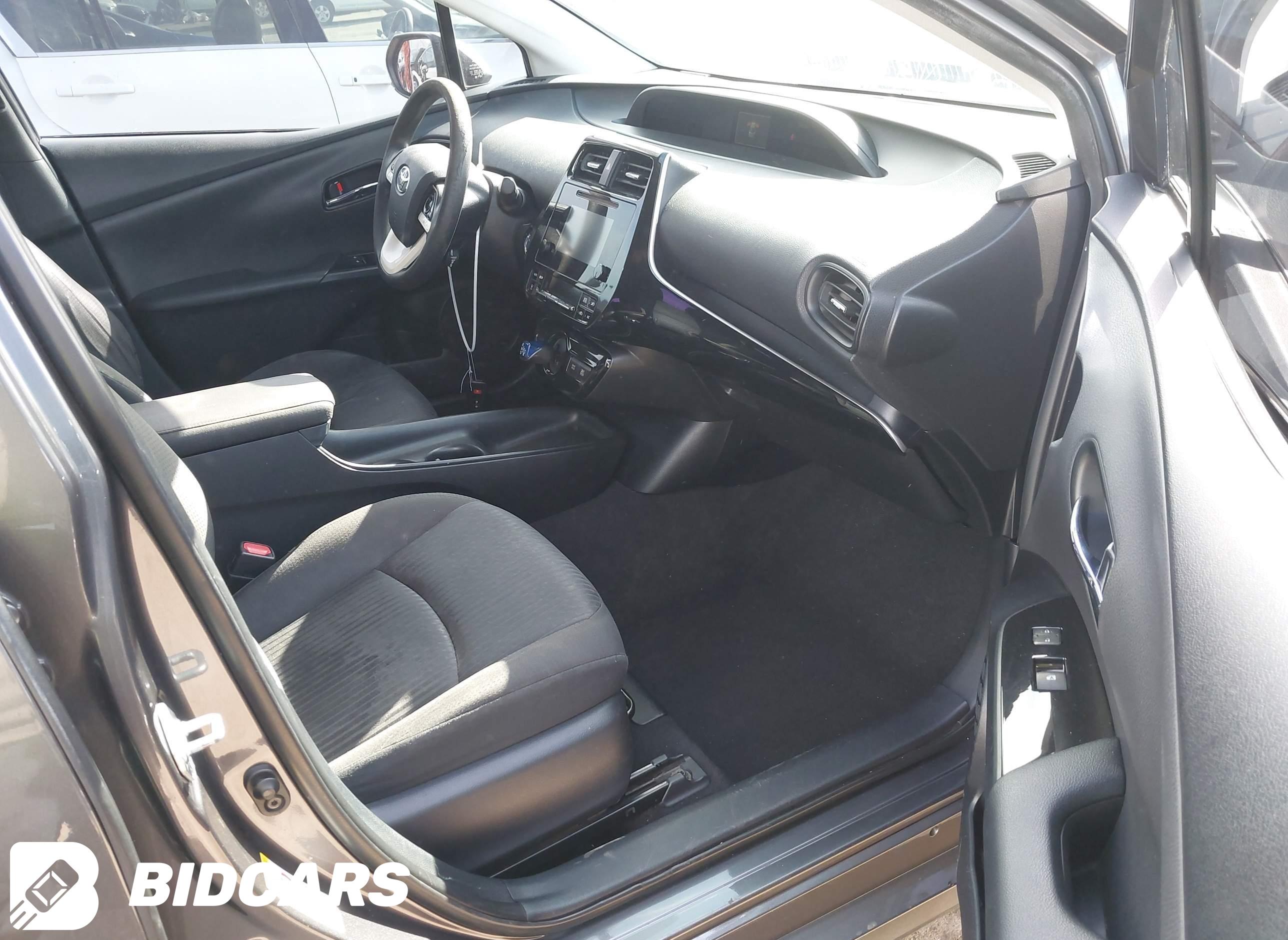 2017 Toyota Prius, One