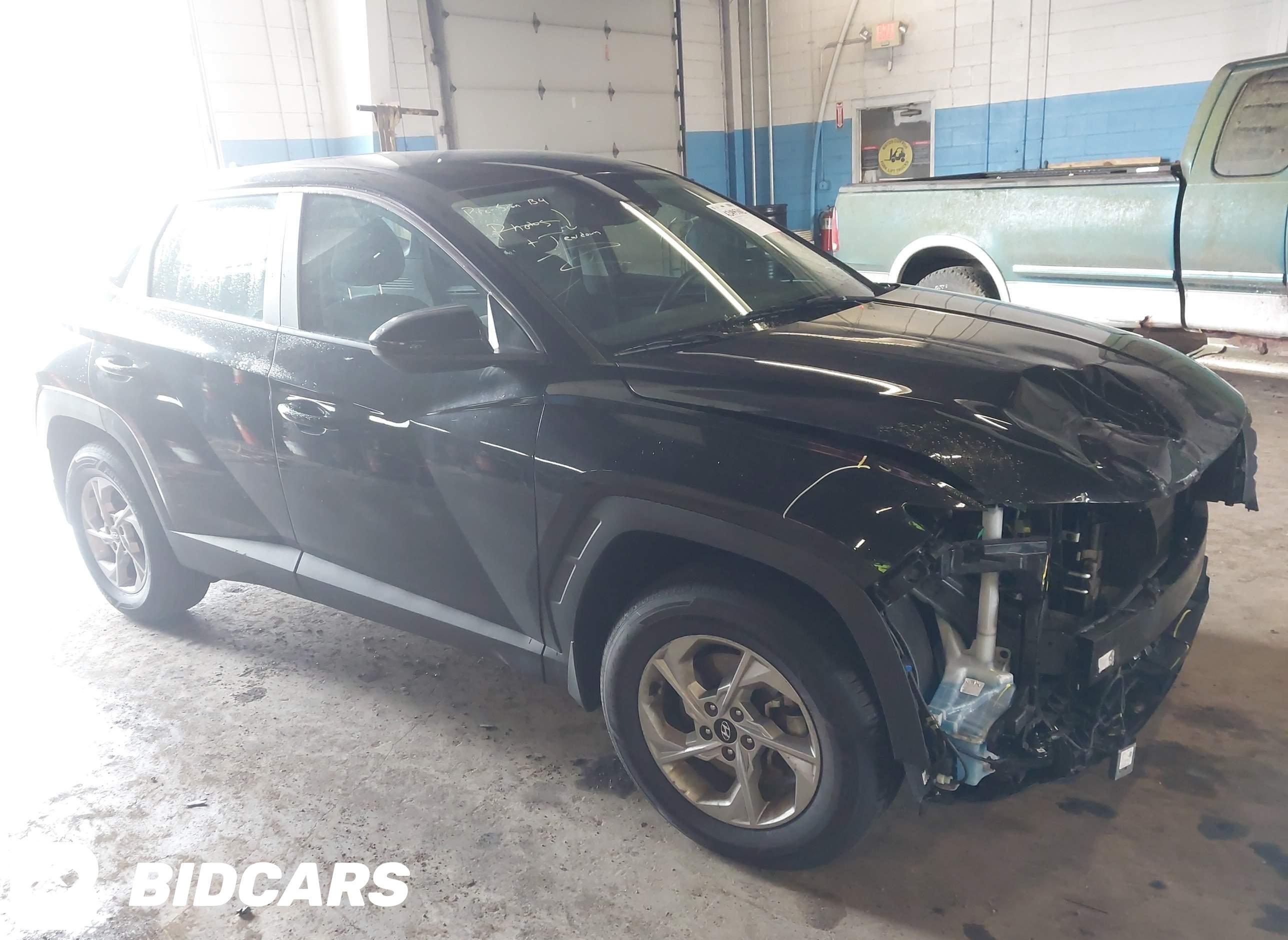 2023 Hyundai Tucson, SE