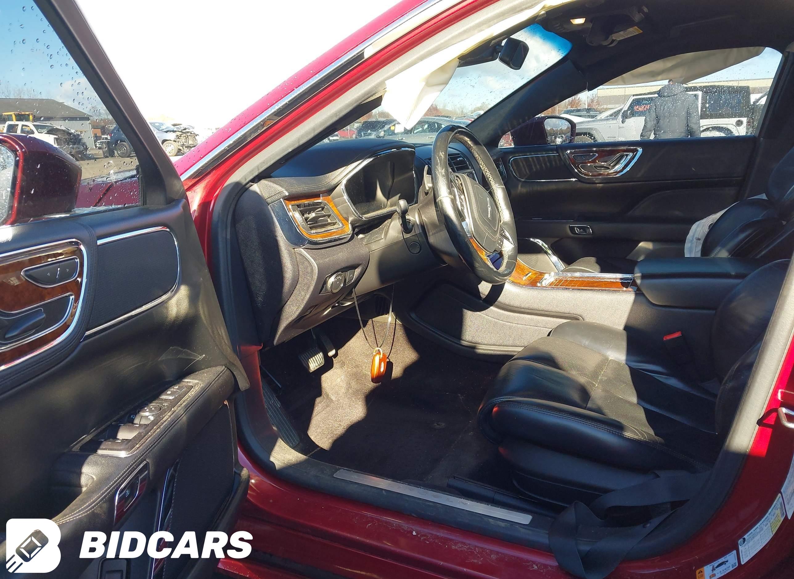 2017 Lincoln Continental, Select