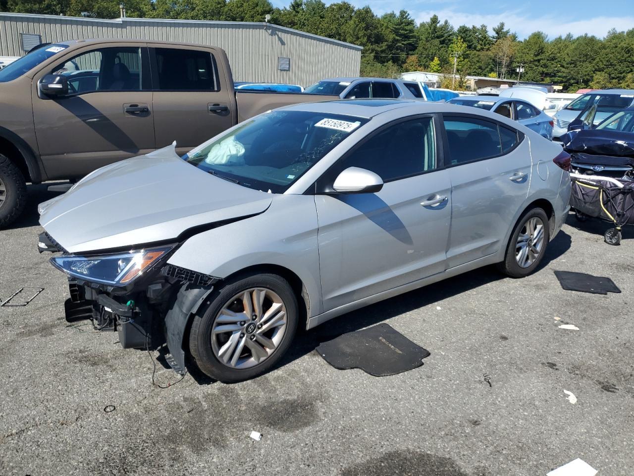 2019 Hyundai Elantra, Sel