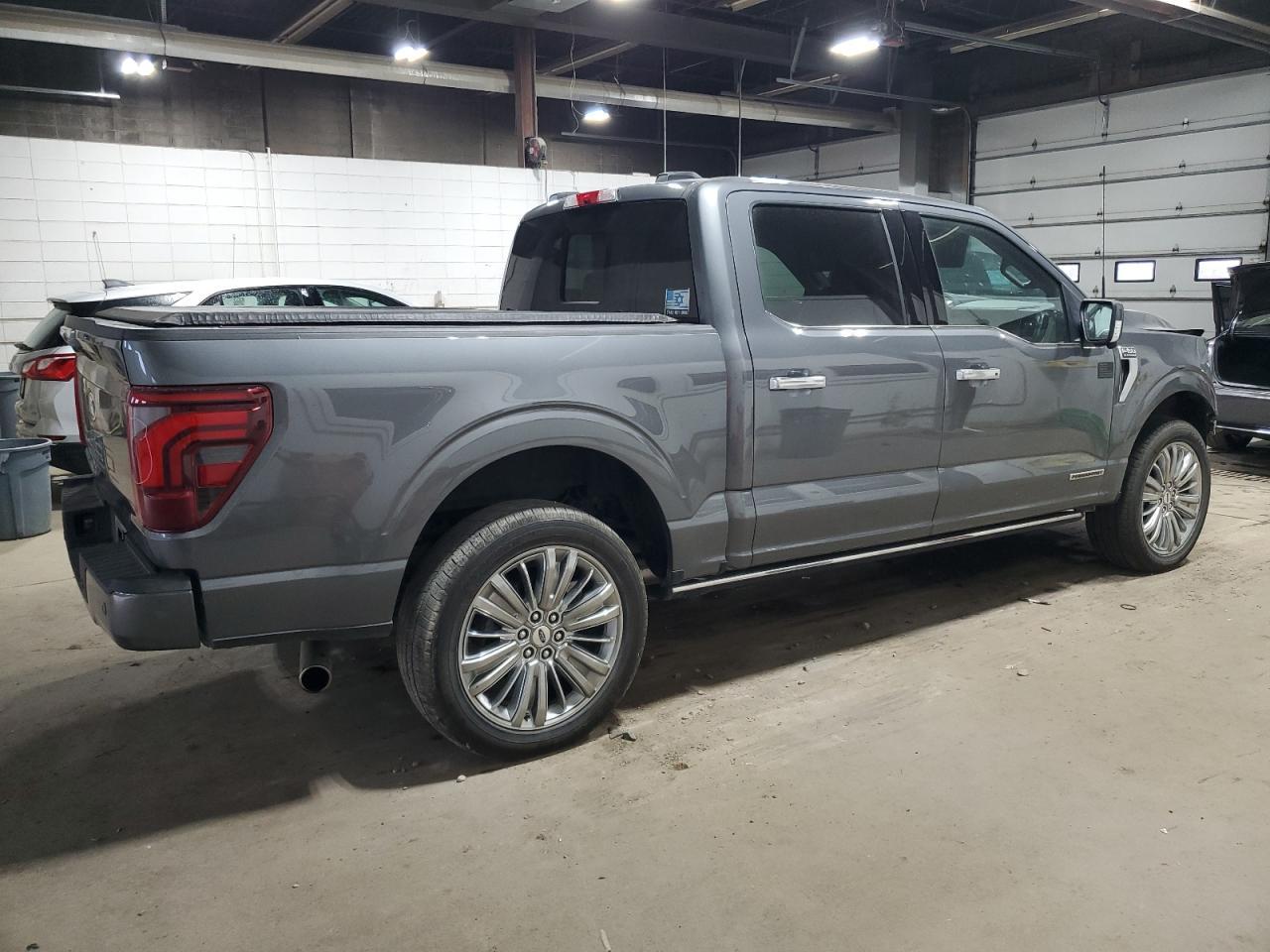 2024 Ford F-150, Platinum