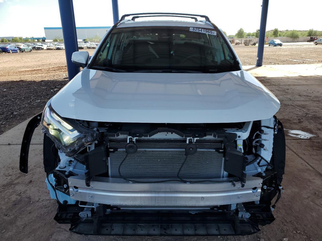 2024 Toyota RAV4, Xle