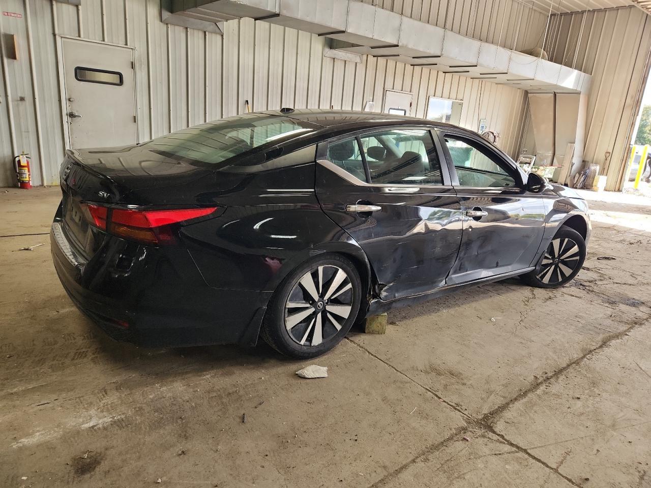 2022 Nissan Altima, SV