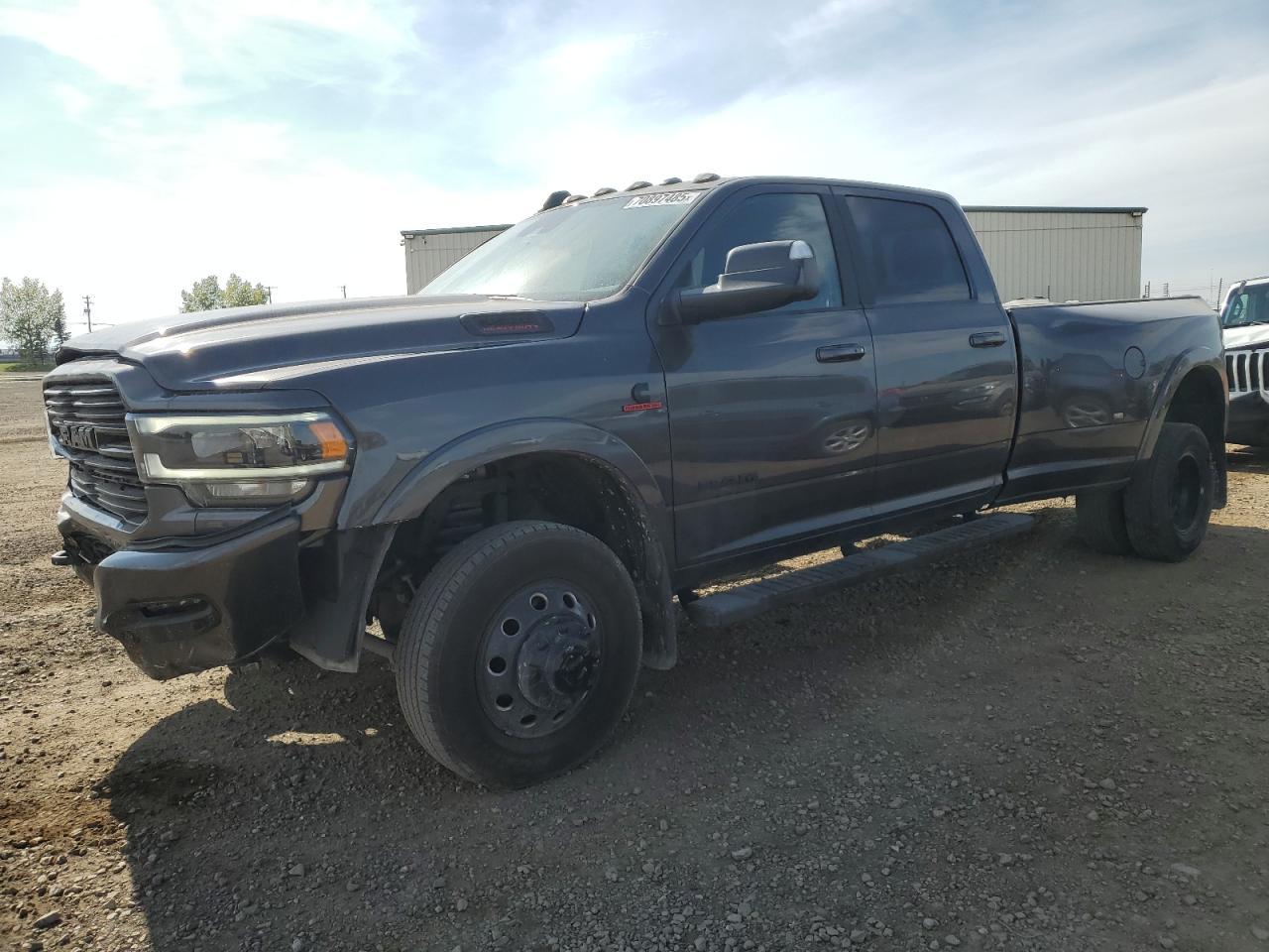 2022 RAM 3500, Laramie