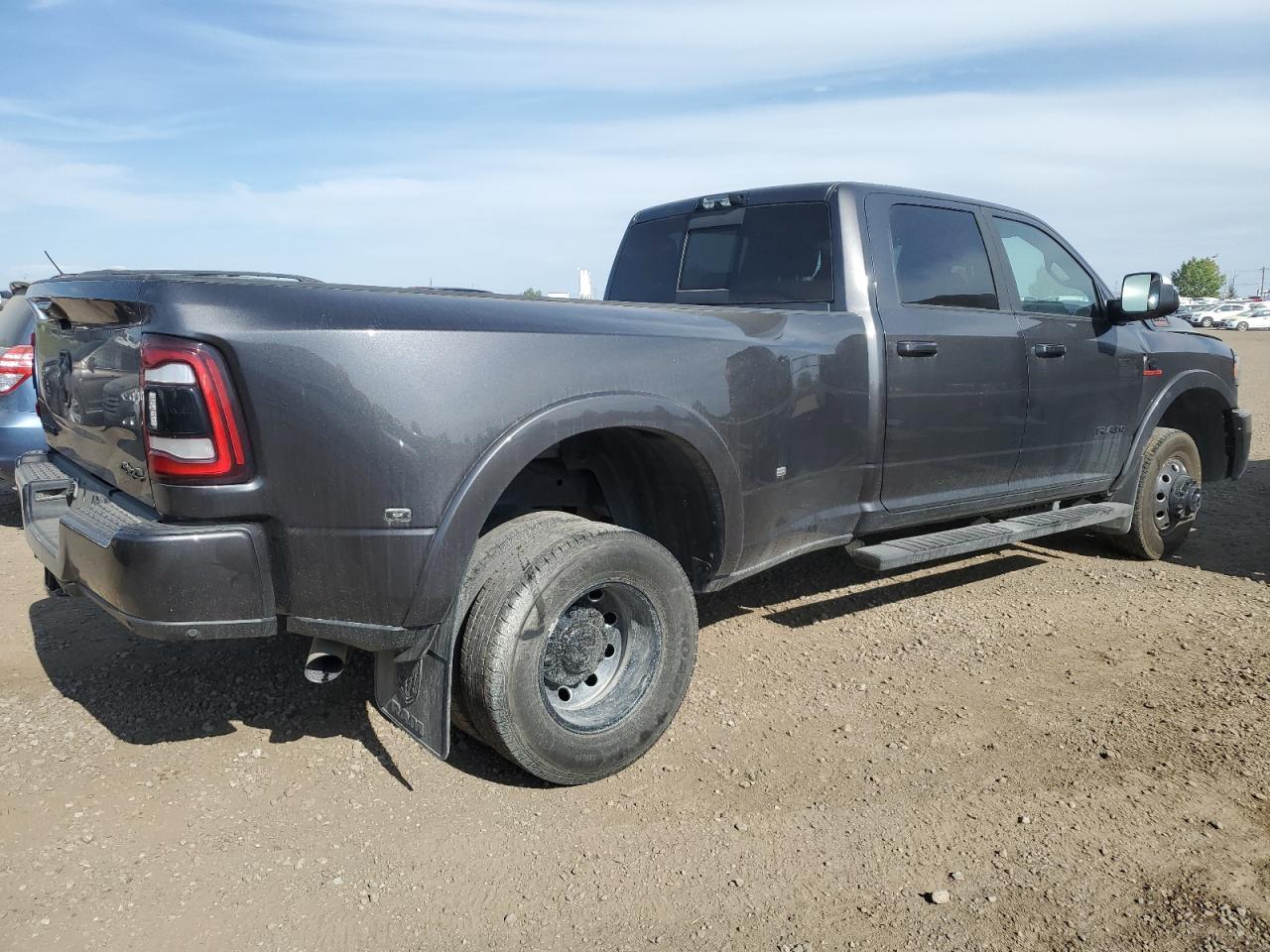 2022 RAM 3500, Laramie