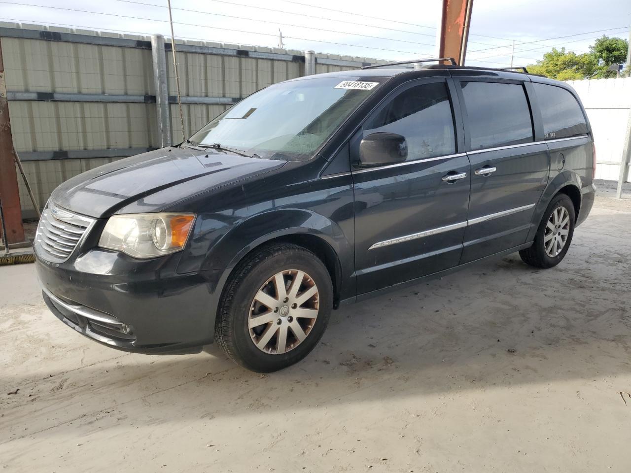 2015 Chrysler Town and Countr...