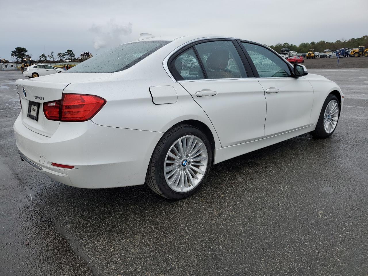 2015 BMW 3 Series, 328 Xi Sulev