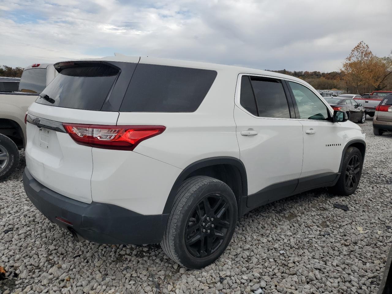 2021 Chevrolet Traverse, LS