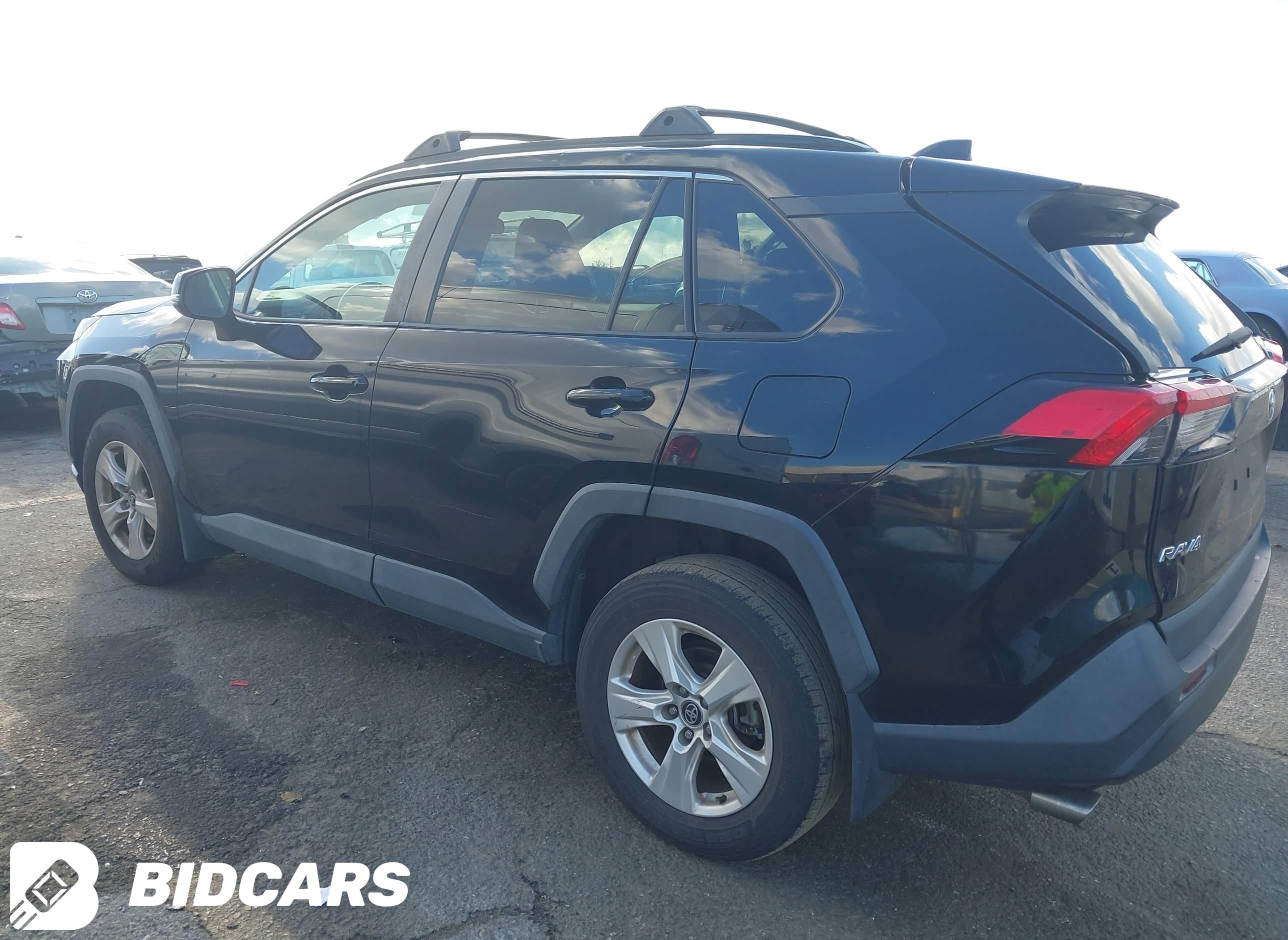 2020 Toyota RAV4, Xle