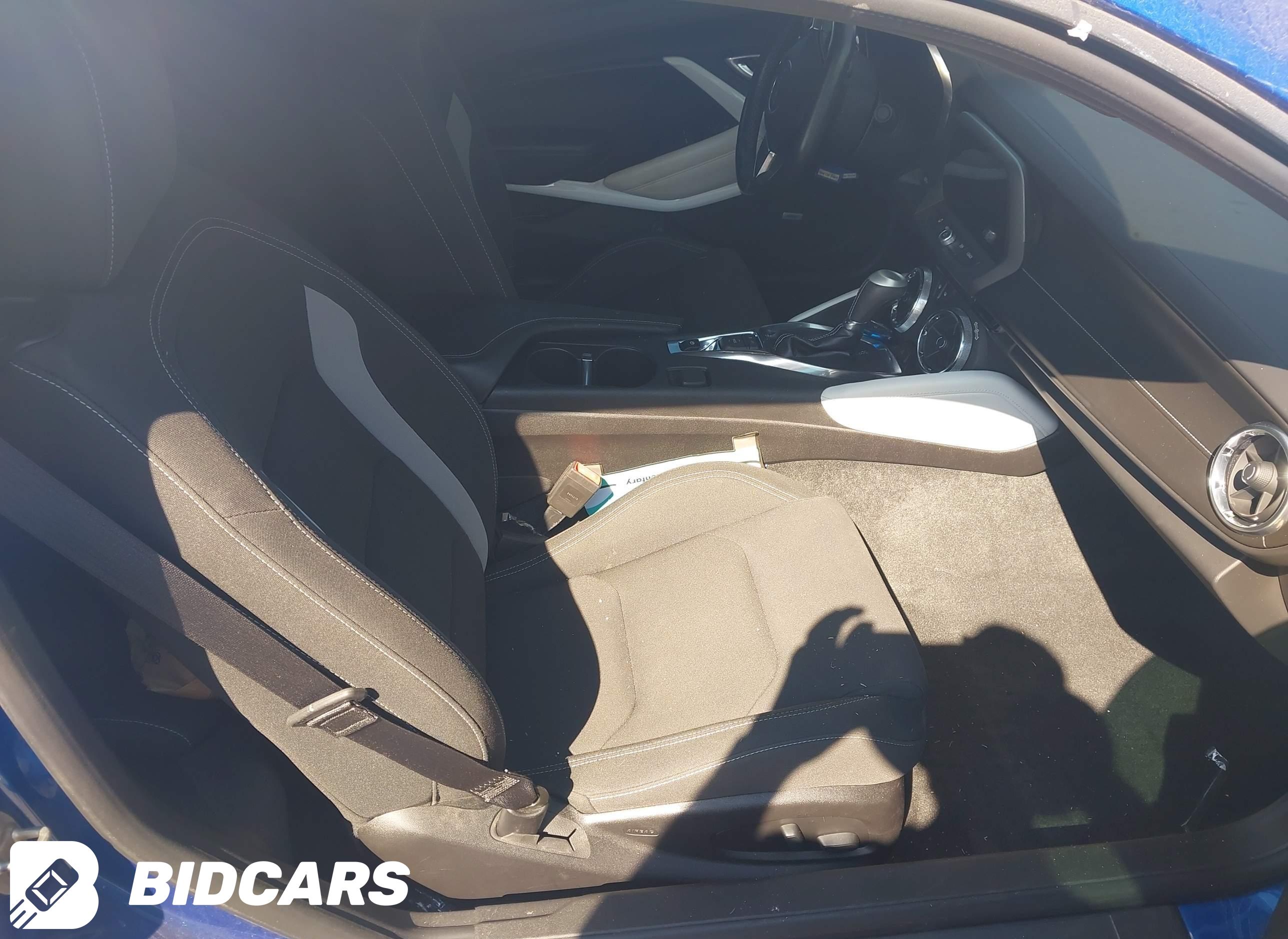 2018 Chevrolet Camaro, 1LT