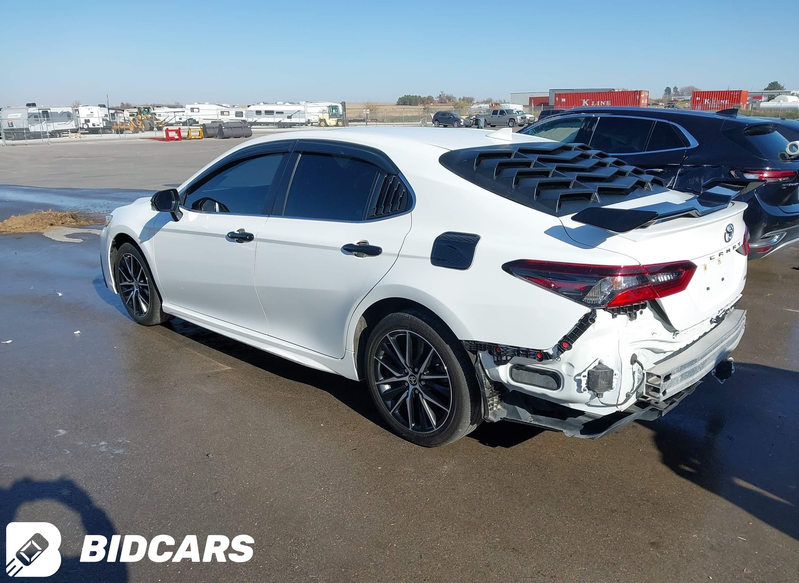 2024 Toyota Camry, SE