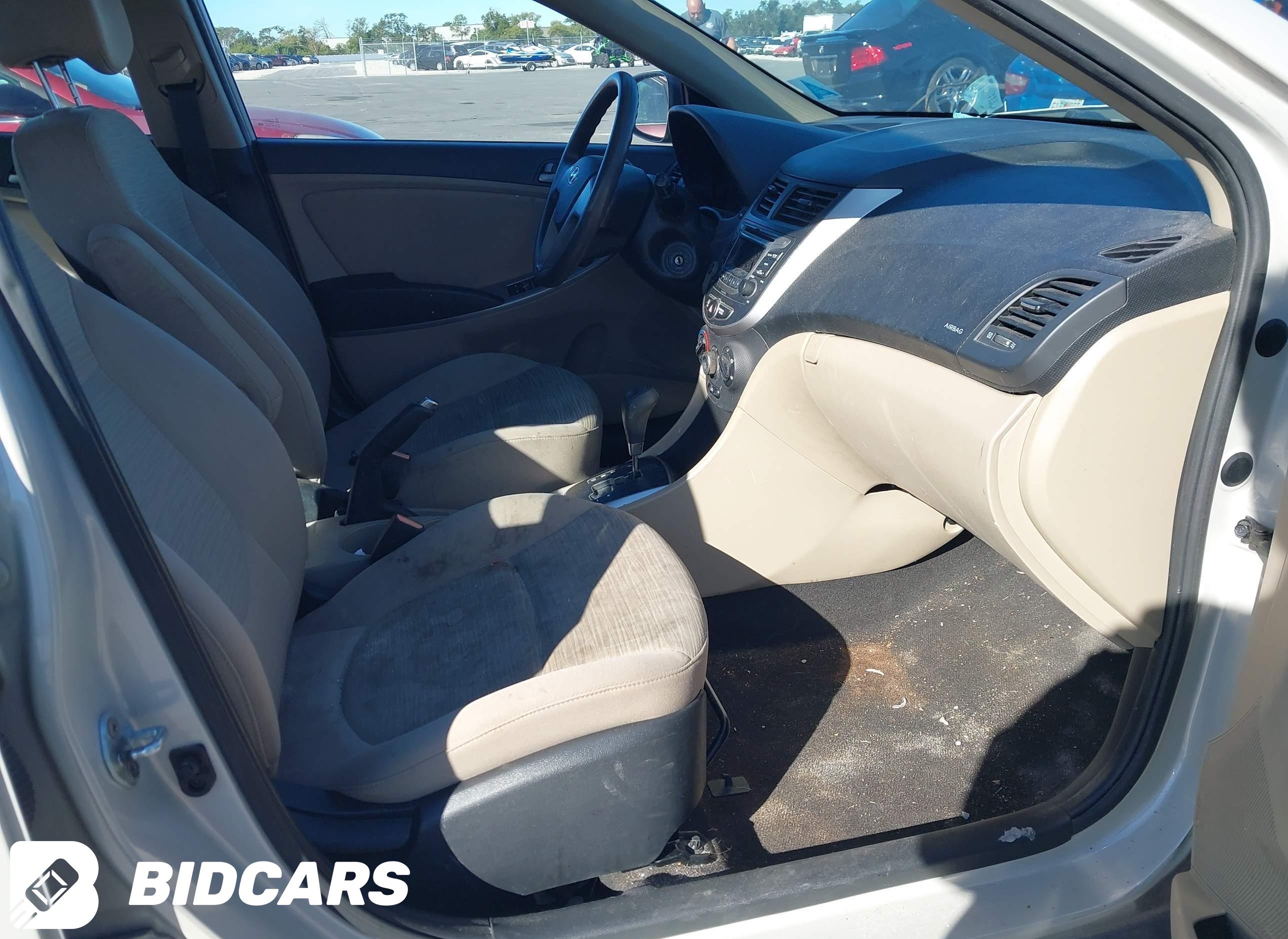 2016 Hyundai Accent, SE