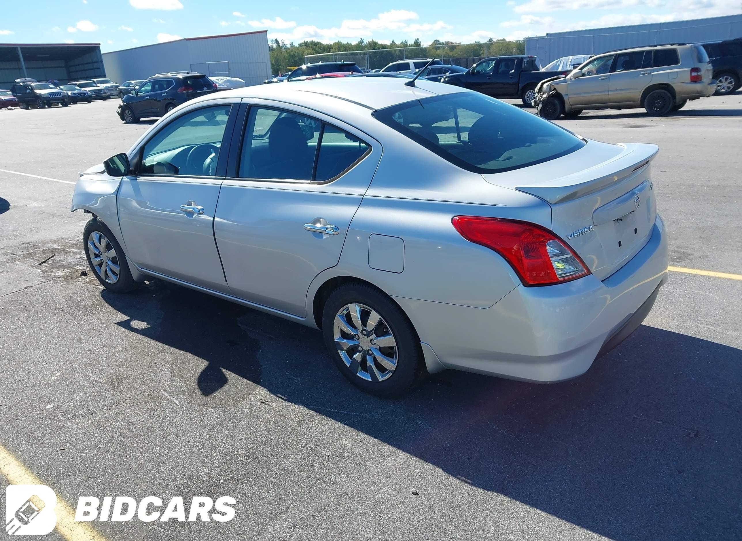 2019 Nissan Versa, 1.6 SV