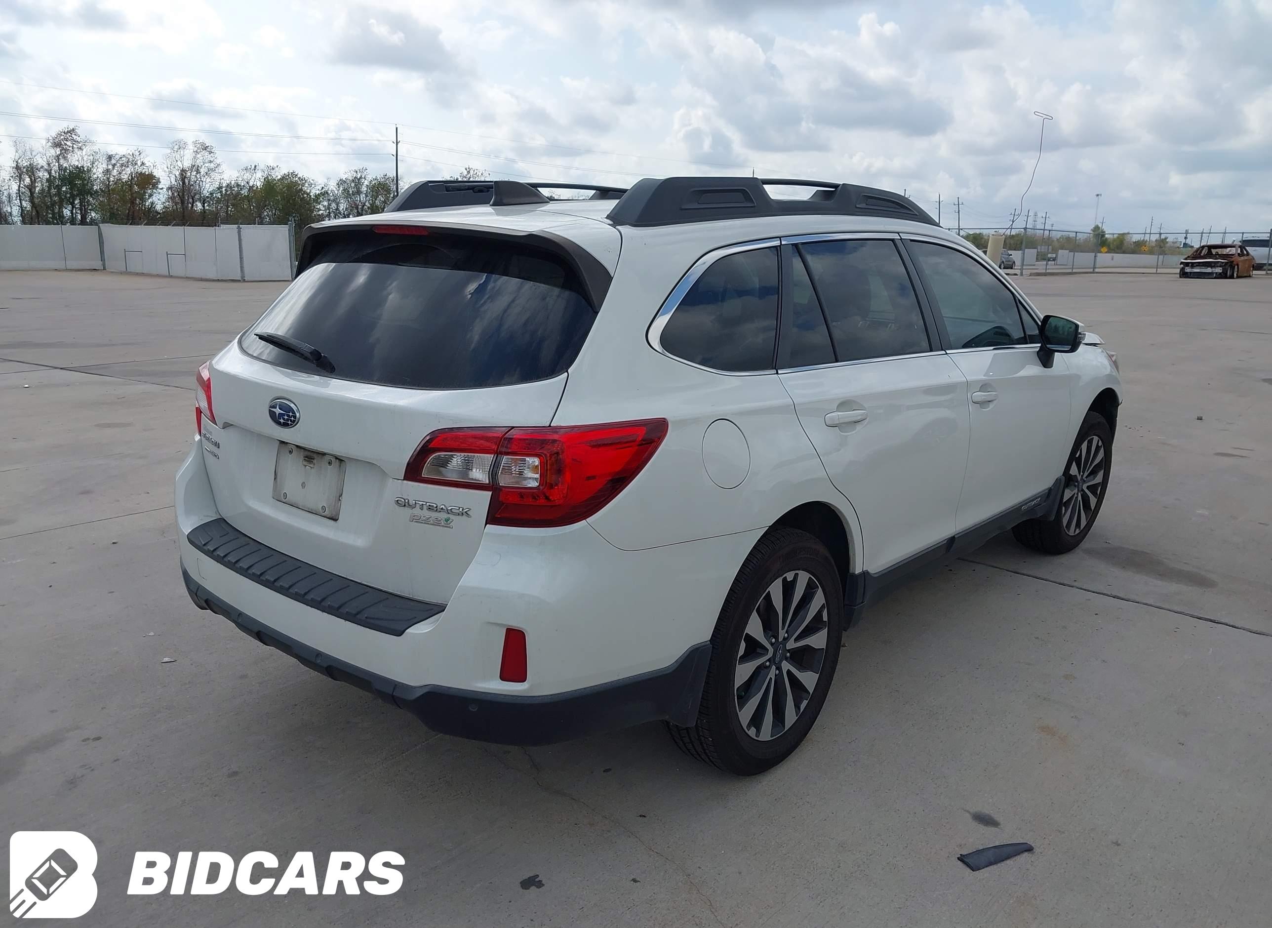 2017 Subaru Outback, 2.5I Lim...