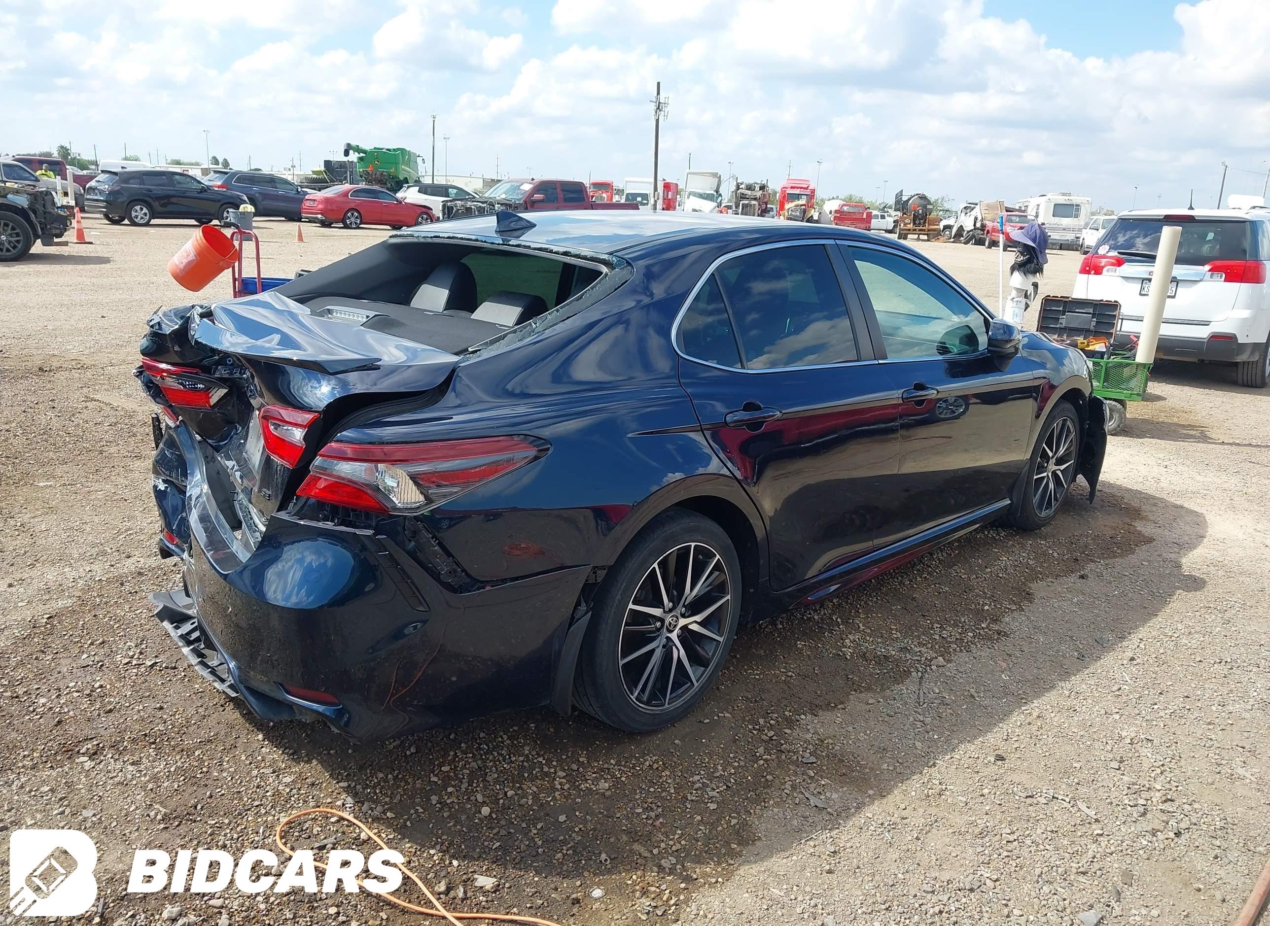 2021 Toyota Camry, SE