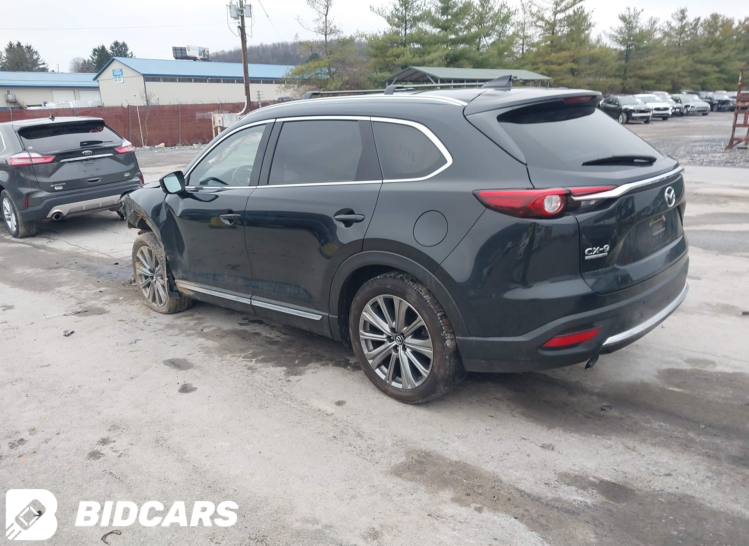 2023 Mazda CX-9, Signature