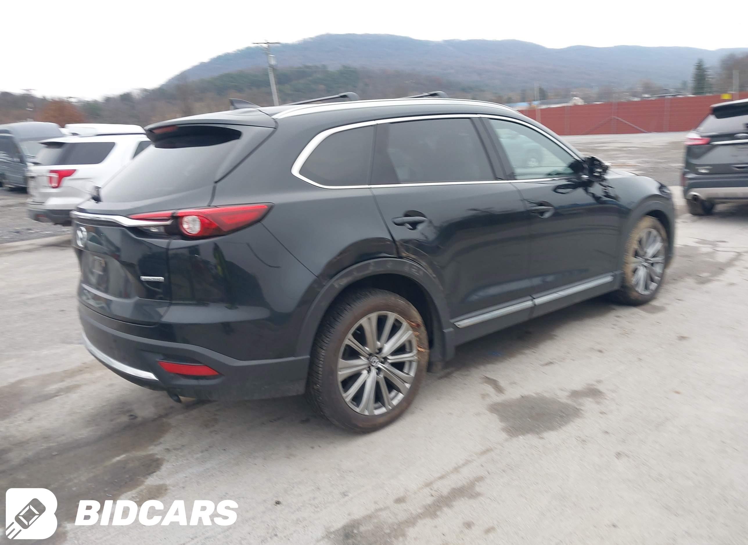 2023 Mazda CX-9, Signature