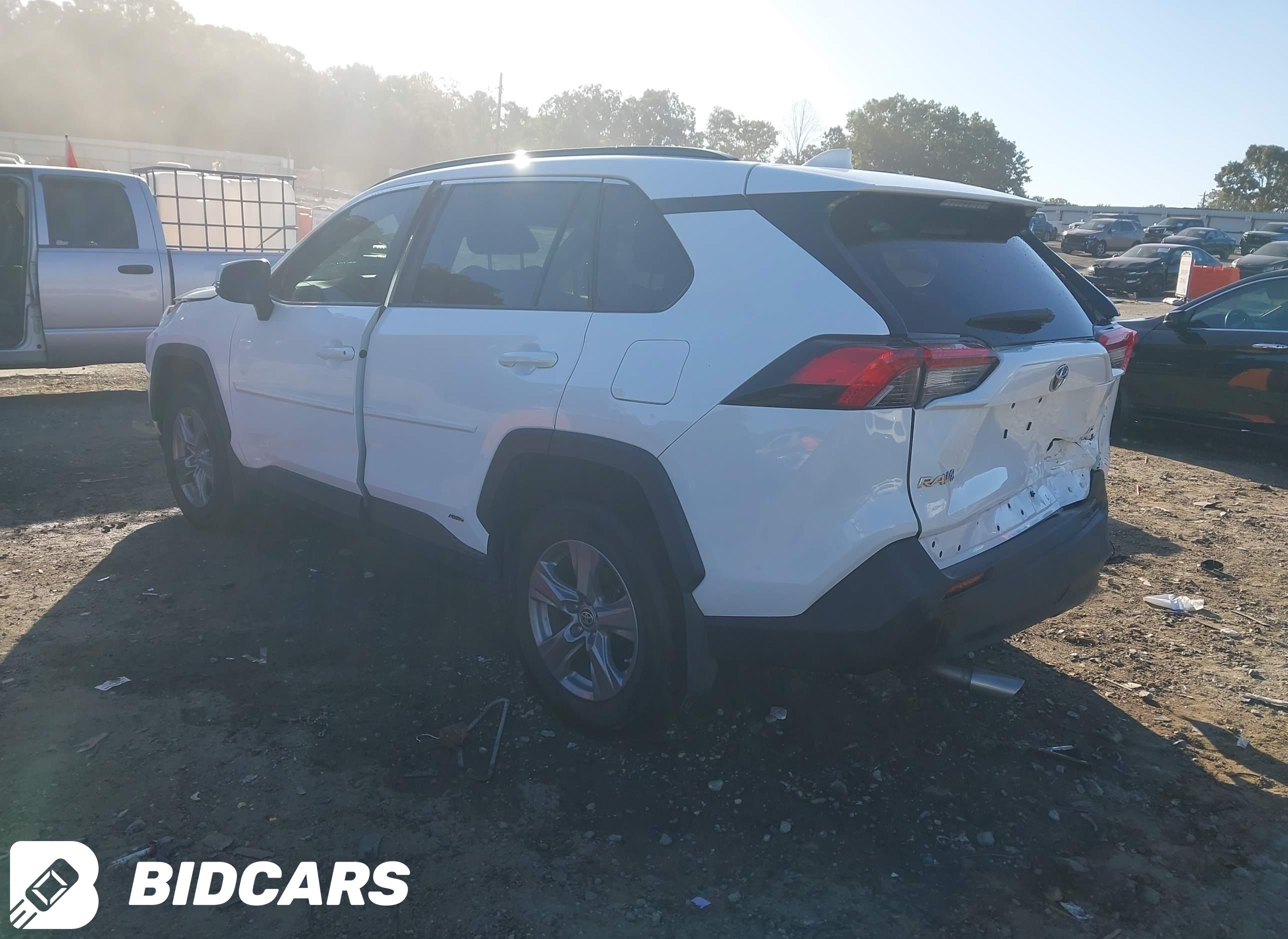 2022 Toyota RAV4, Hybrid LE