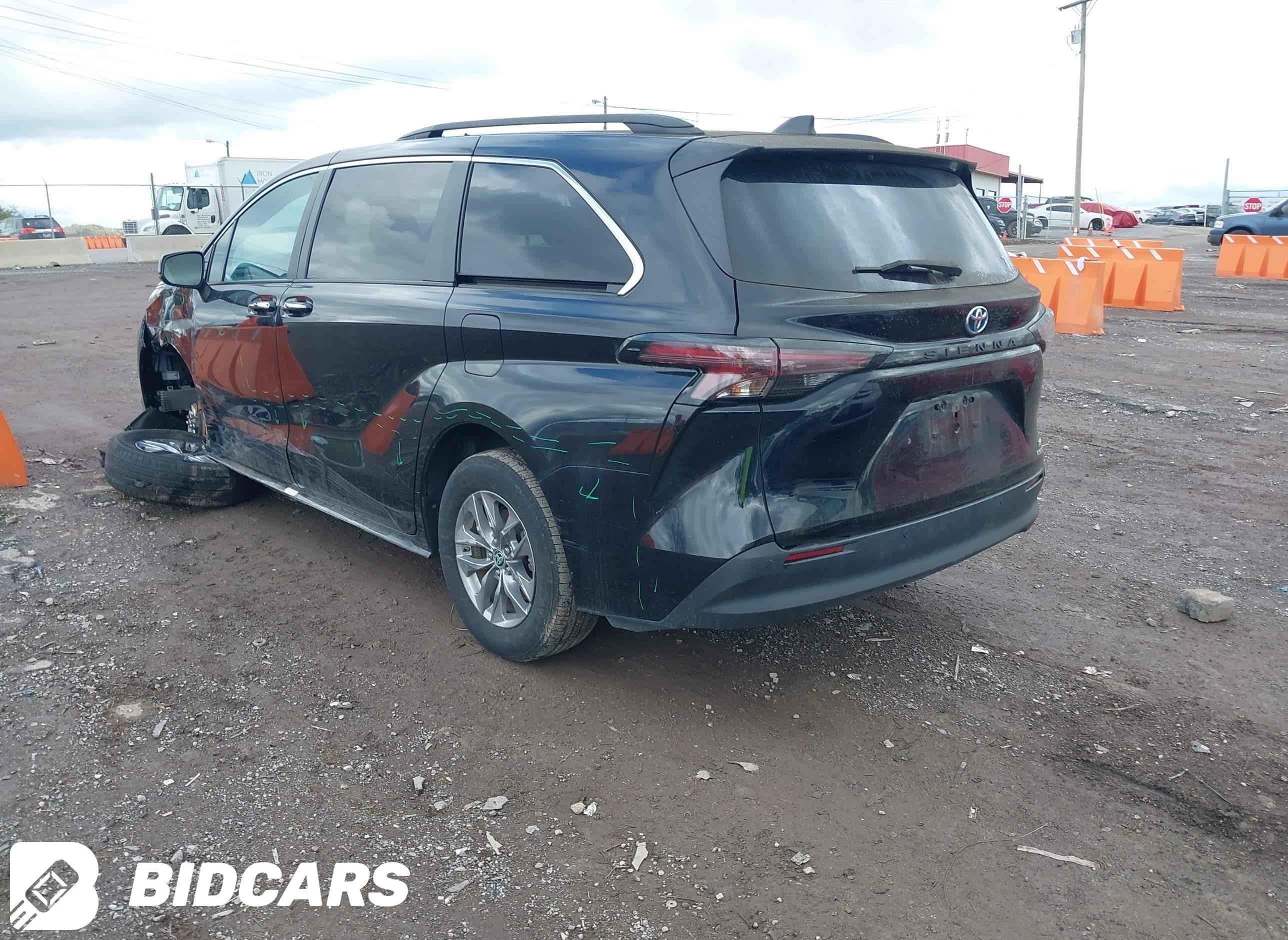 2024 Toyota Sienna, Xle