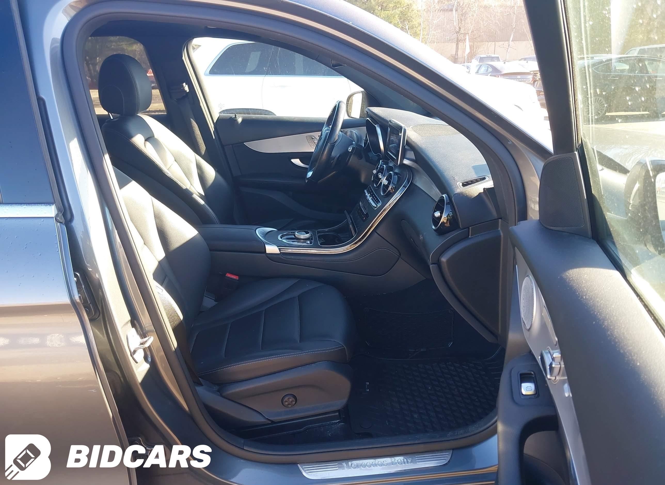 2019 Mercedes-Benz GLC 300, 4...