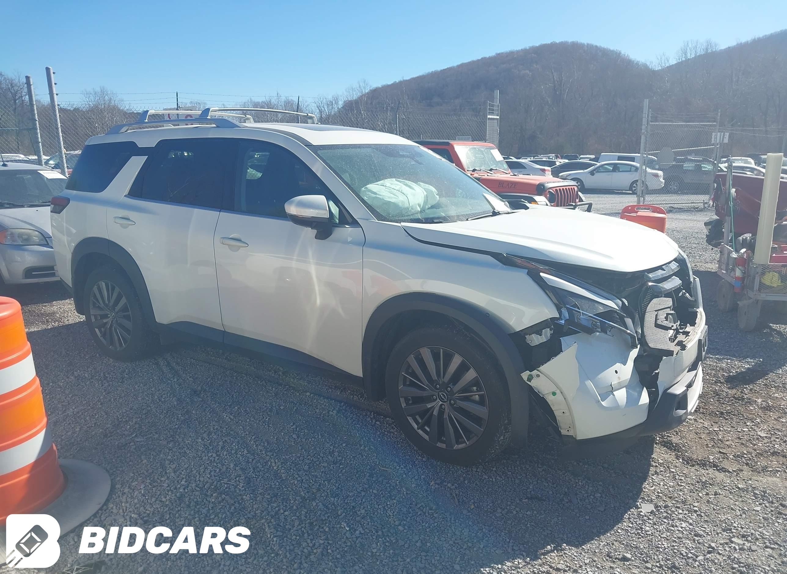 2022 Nissan Pathfinder, Sl 4Wd