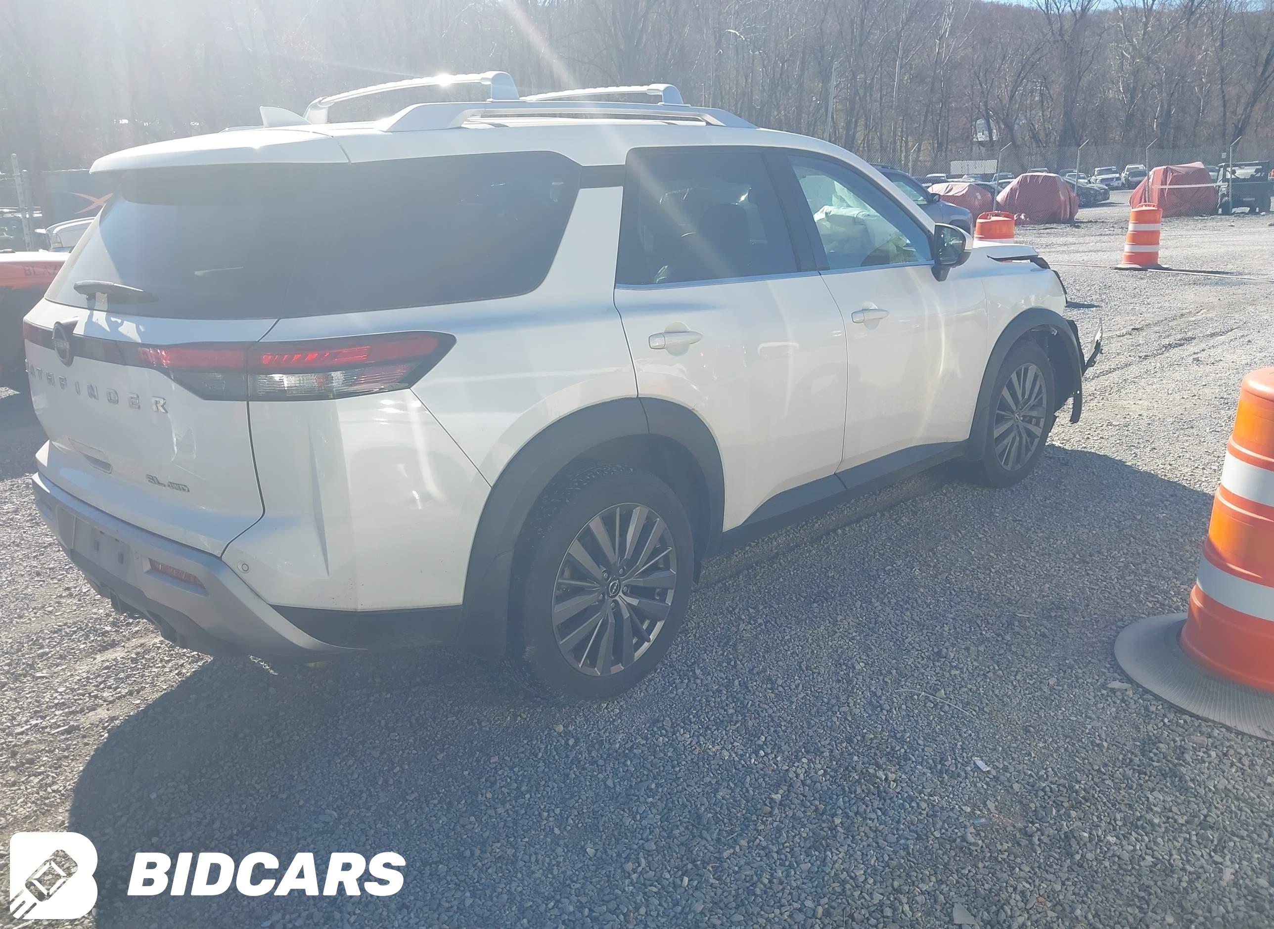 2022 Nissan Pathfinder, Sl 4Wd