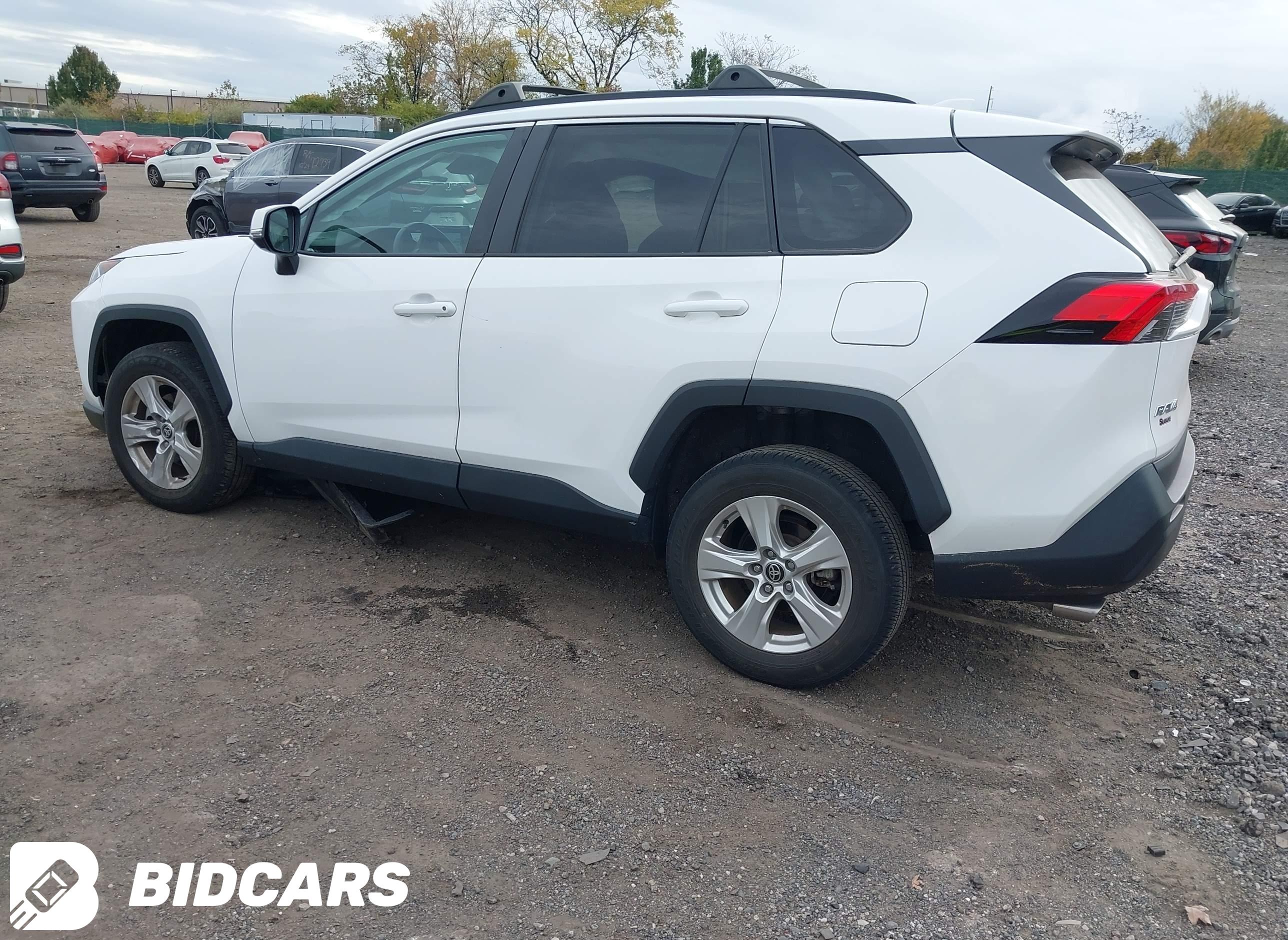 2021 Toyota RAV4, Xle