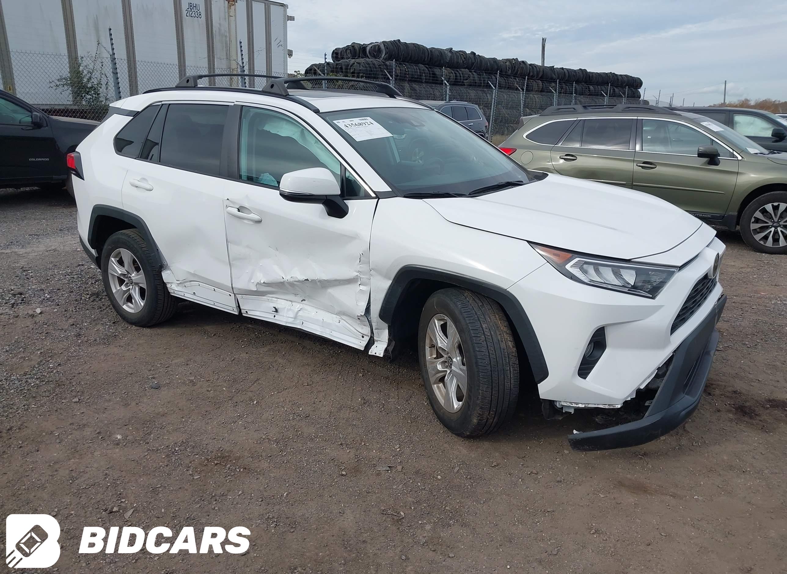 2021 Toyota RAV4, Xle