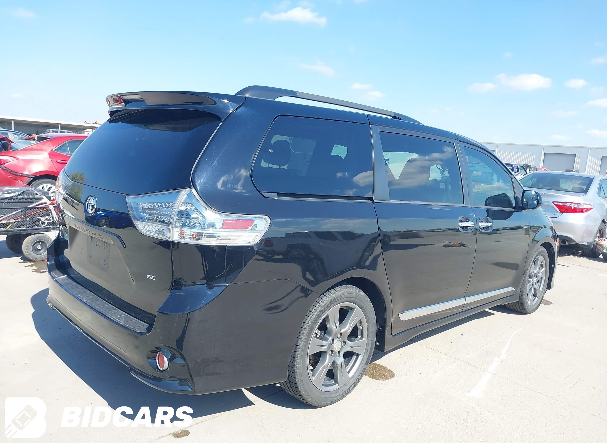 2017 Toyota Sienna, Se 8 Pass...
