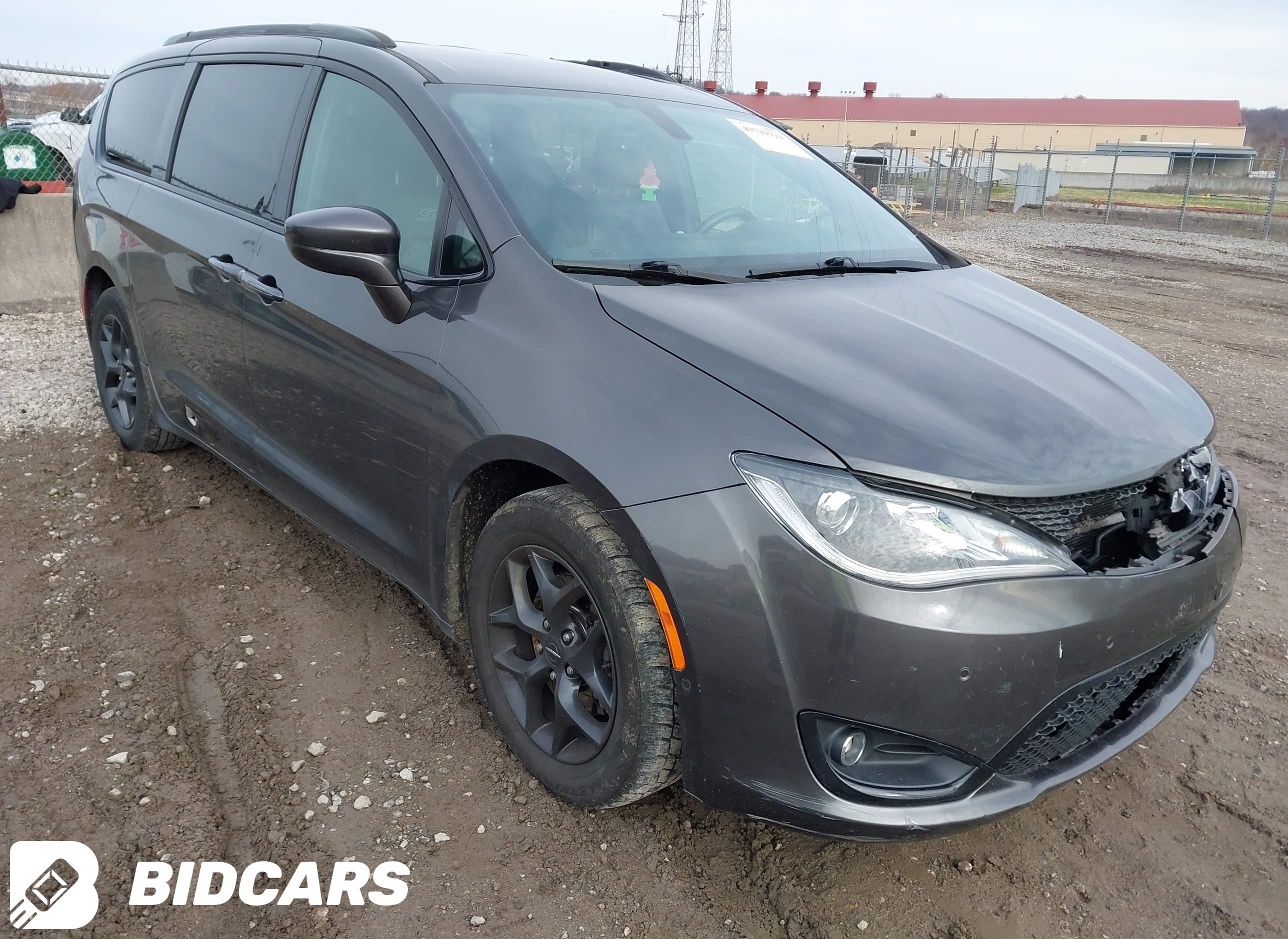 2019 Chrysler Pacifica, Touri...