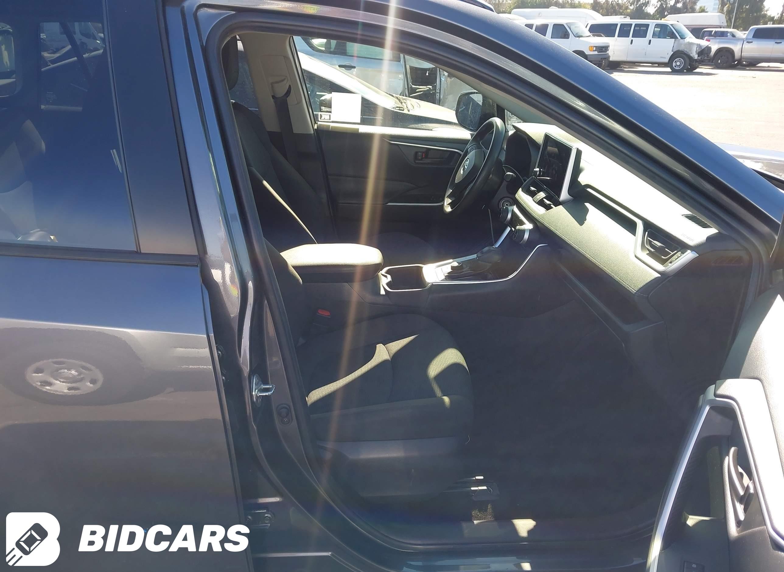 2024 Toyota RAV4, Hybrid LE