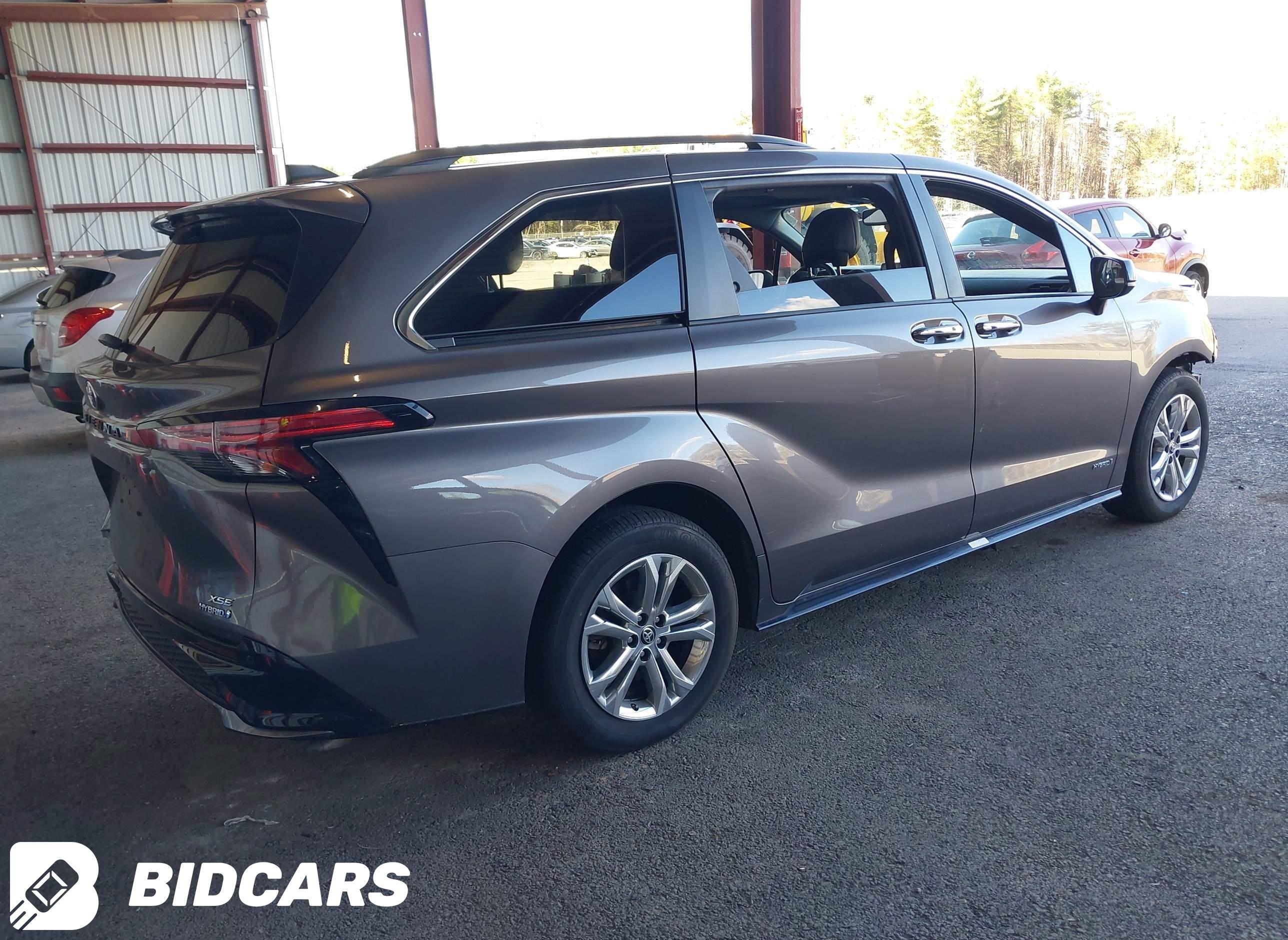 2021 Toyota Sienna, Xse