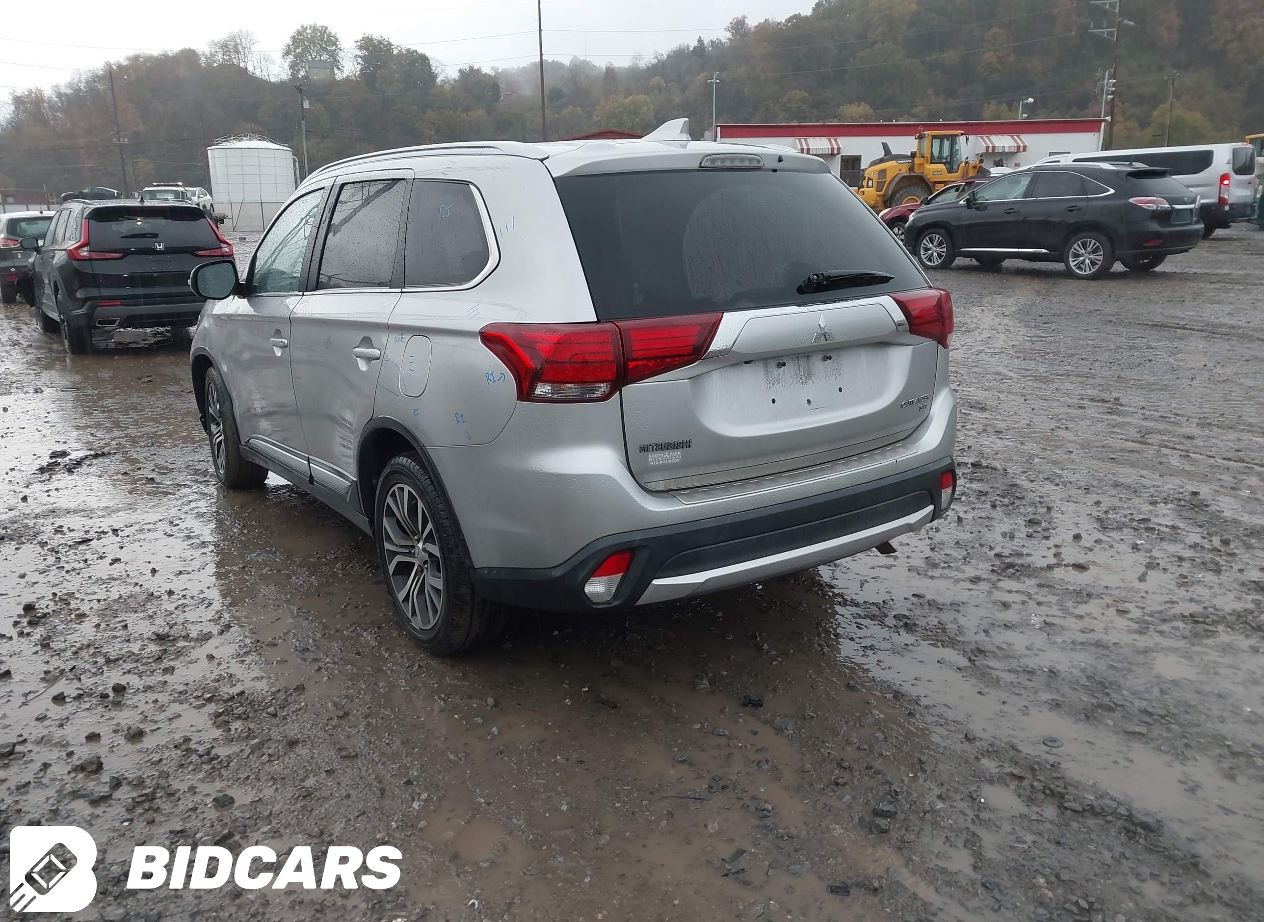 2018 Mitsubishi Outlander, Sel