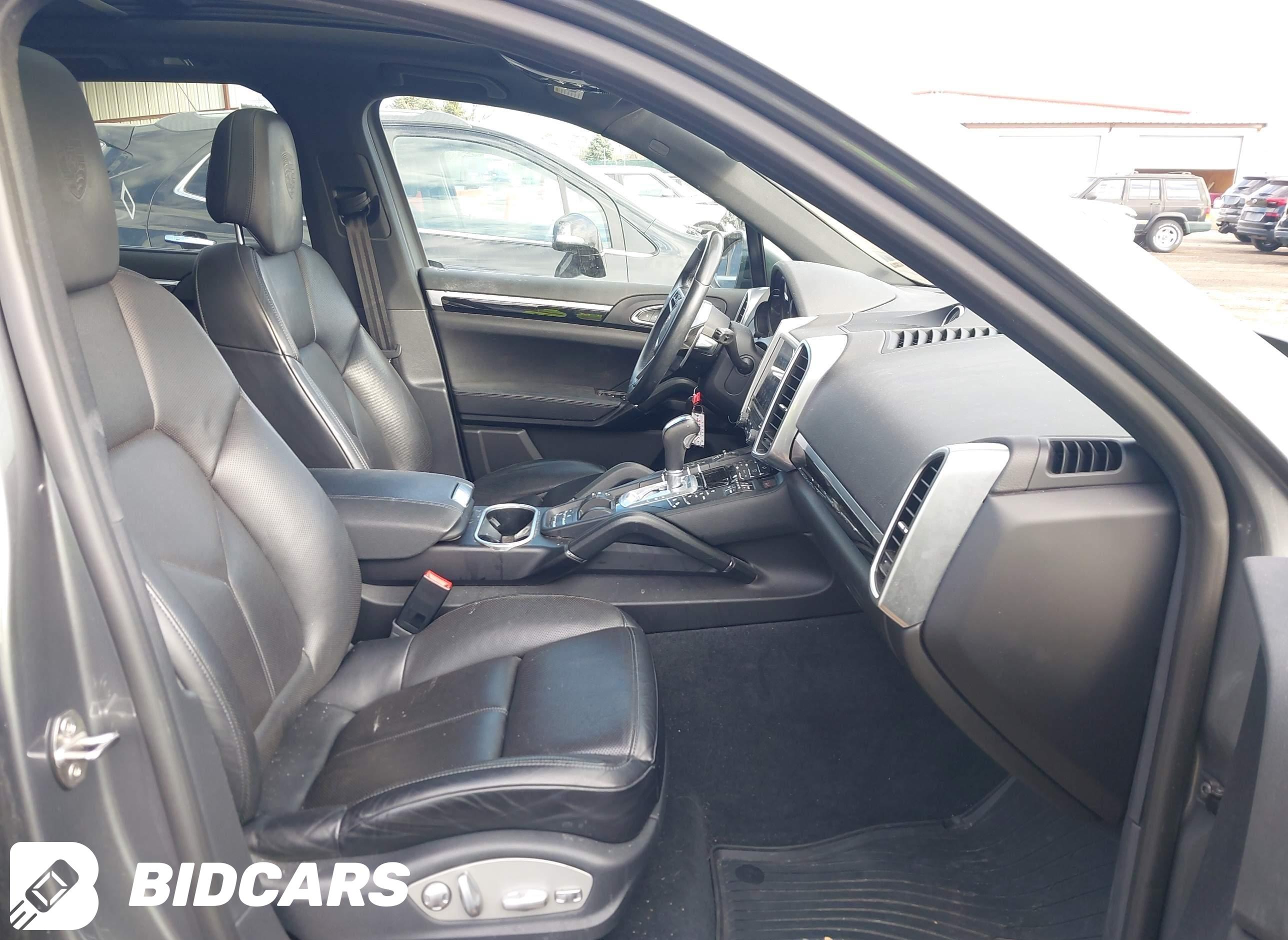 2017 Porsche Cayenne, S