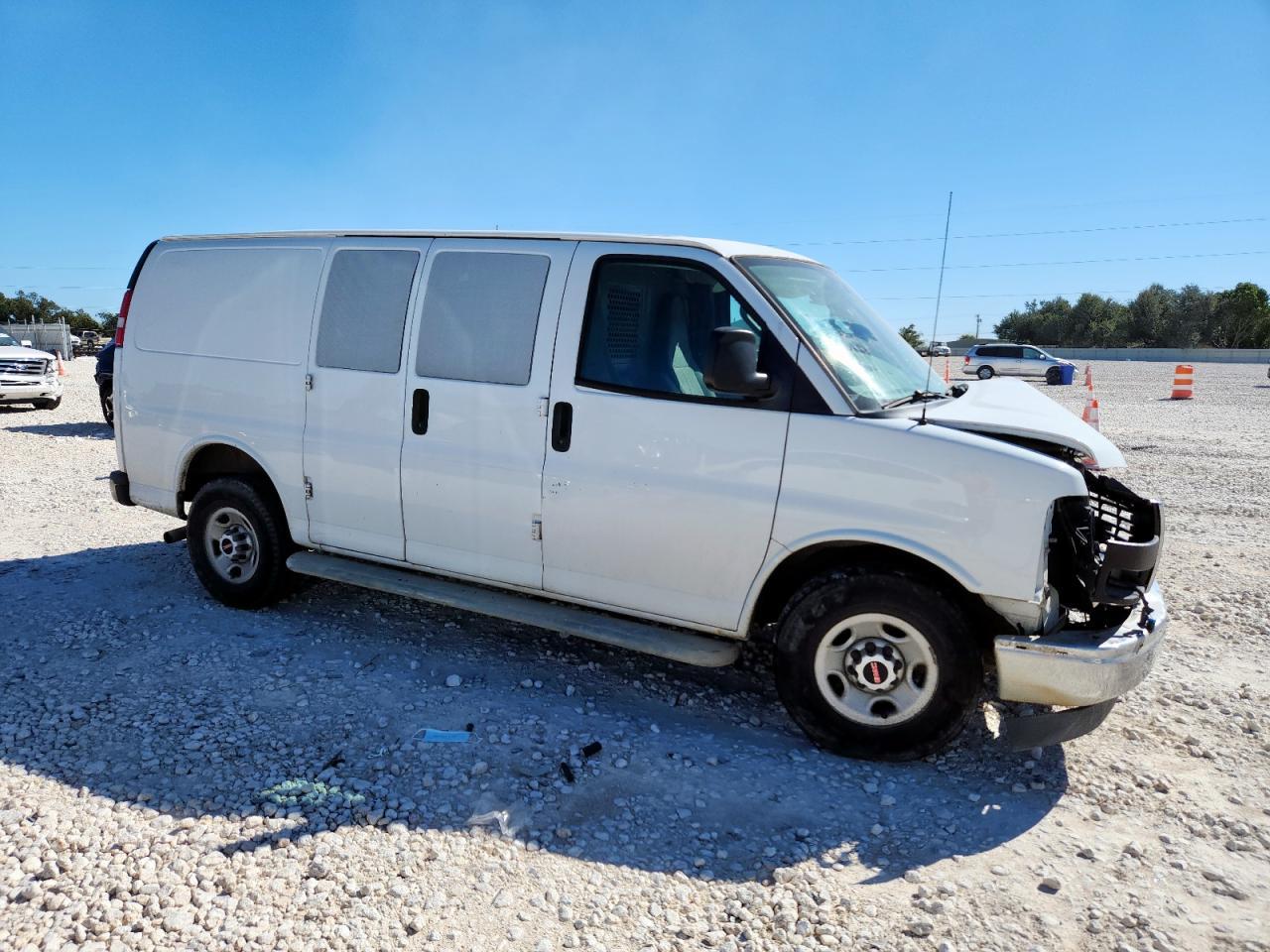 2017 GMC Savana, G2500