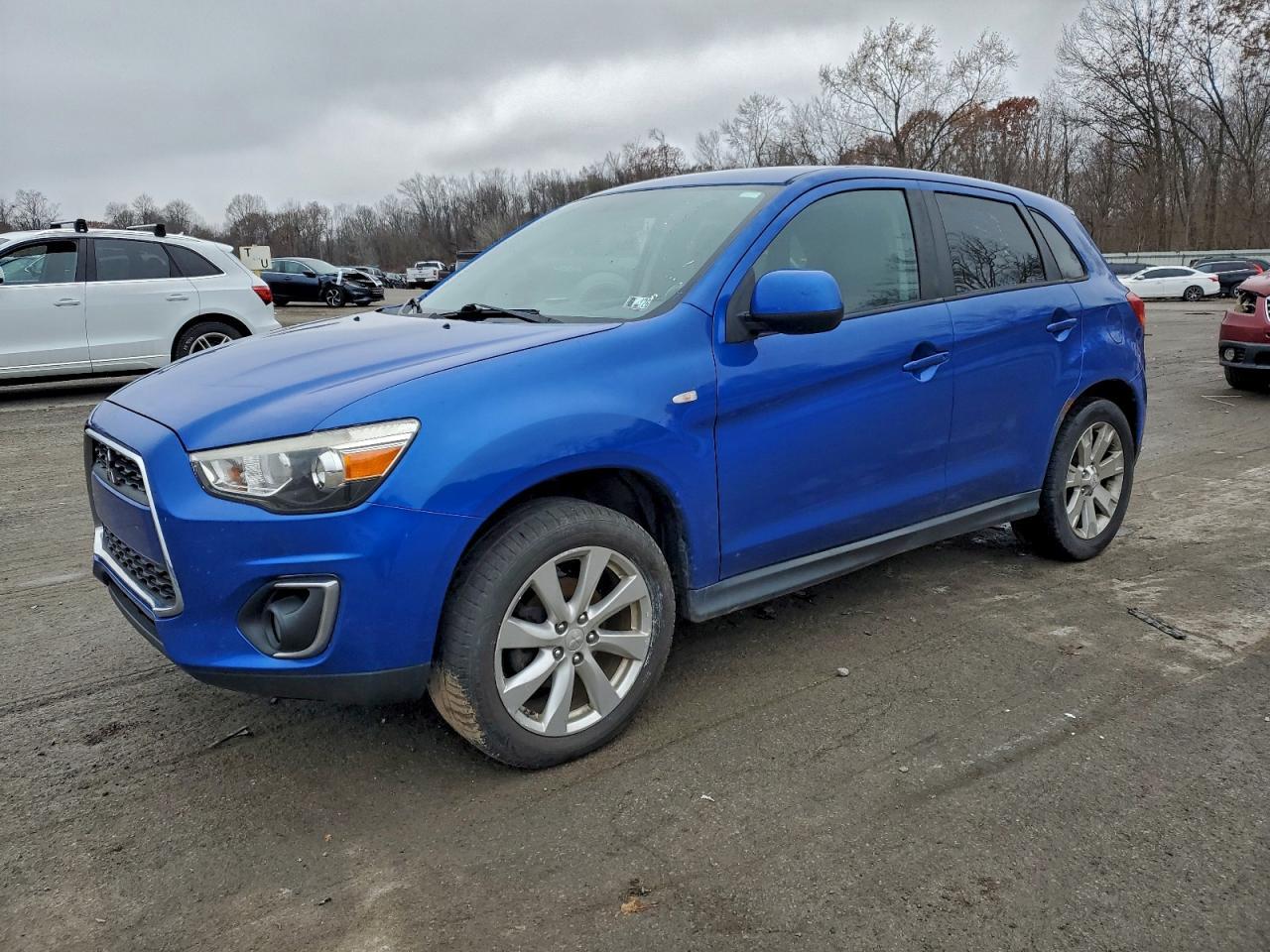 2015 Mitsubishi Outlander, ES