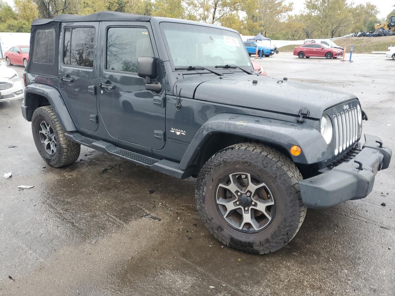 2016 Jeep Wrangler, Sahara