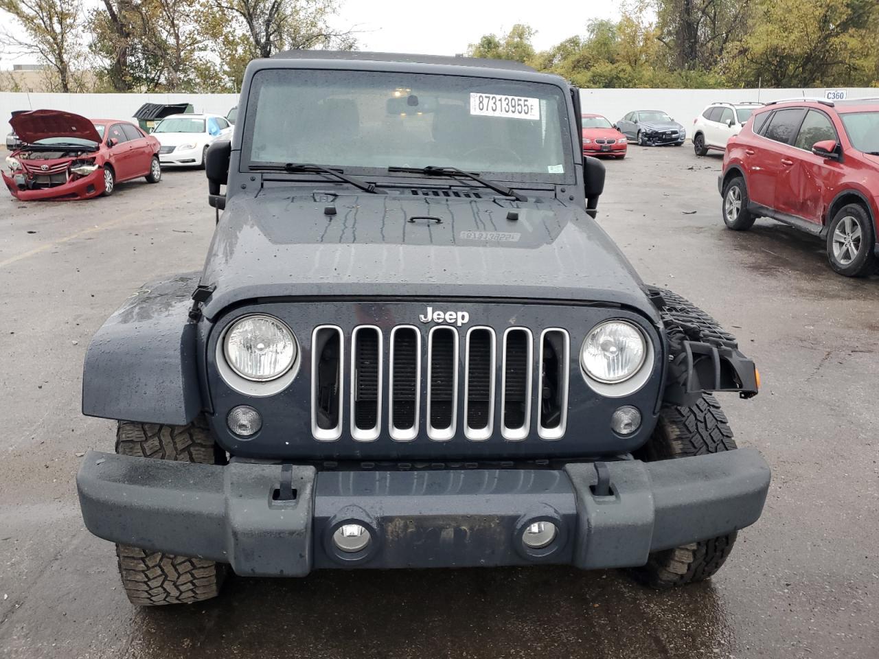 2016 Jeep Wrangler, Sahara