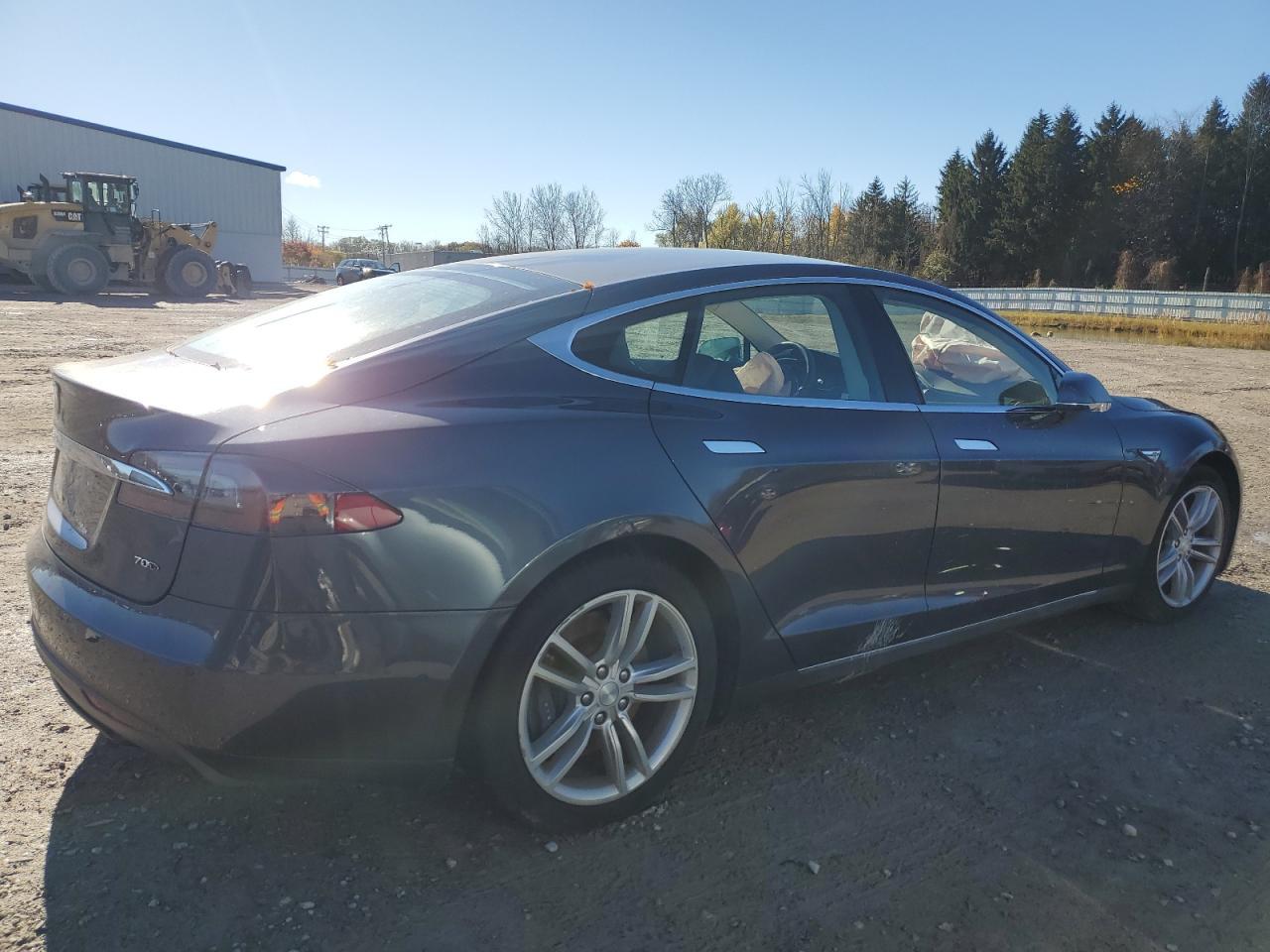 2015 Tesla MODEL S, 70D