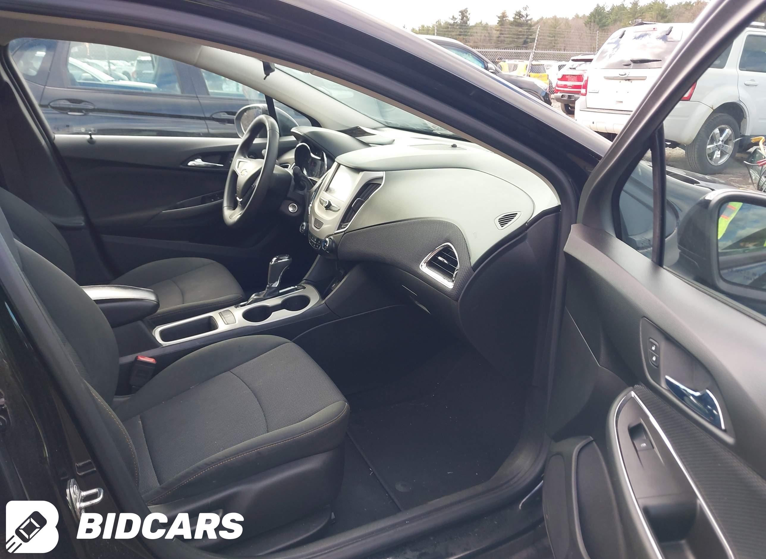 2017 Chevrolet Cruze, Ls Auto