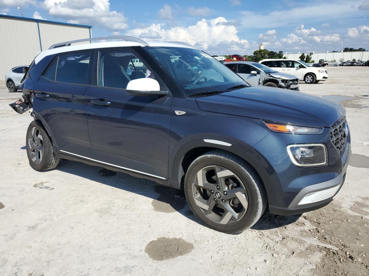 HYUNDAI VENUE  , 2022