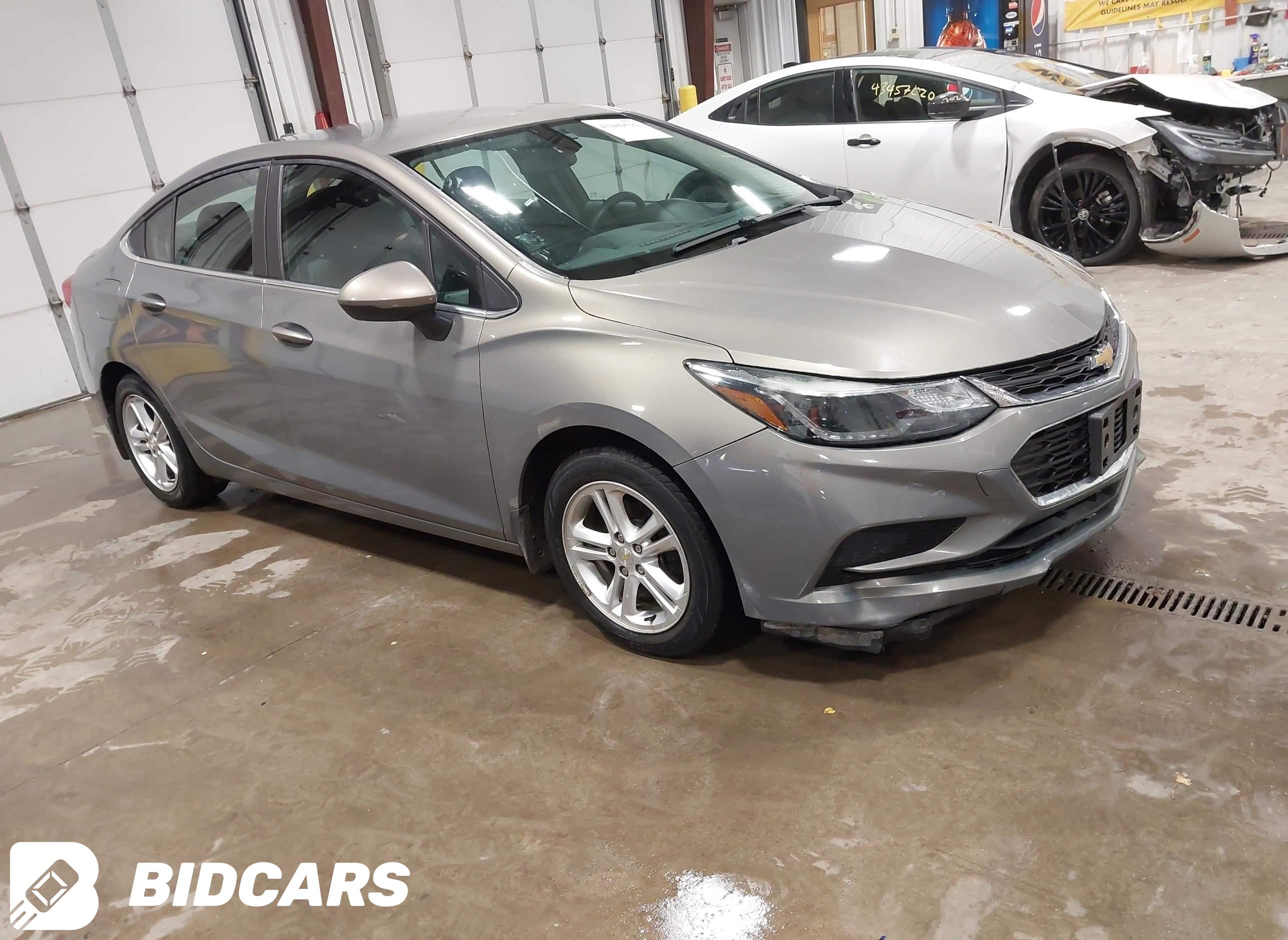2017 Chevrolet Cruze, Lt Auto