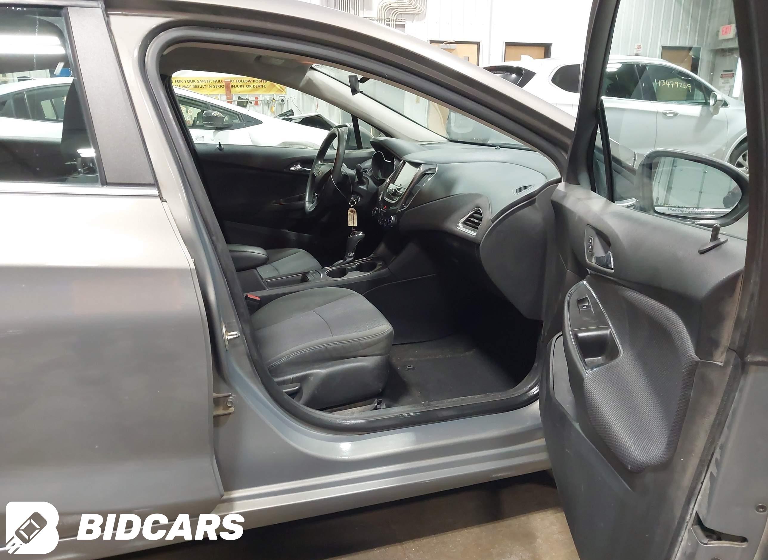 2017 Chevrolet Cruze, Lt Auto