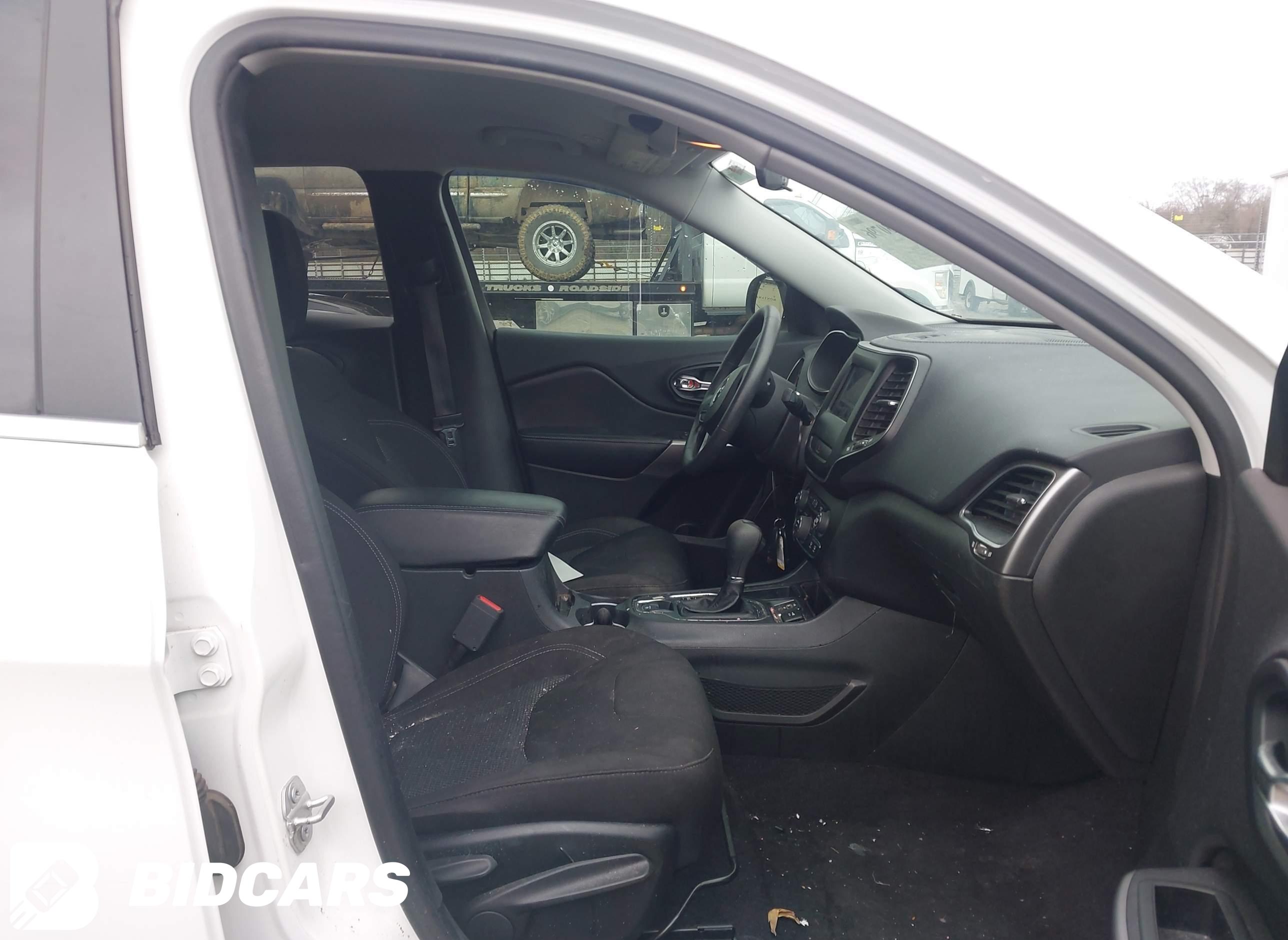 2019 Jeep Cherokee, Latitude Fwd