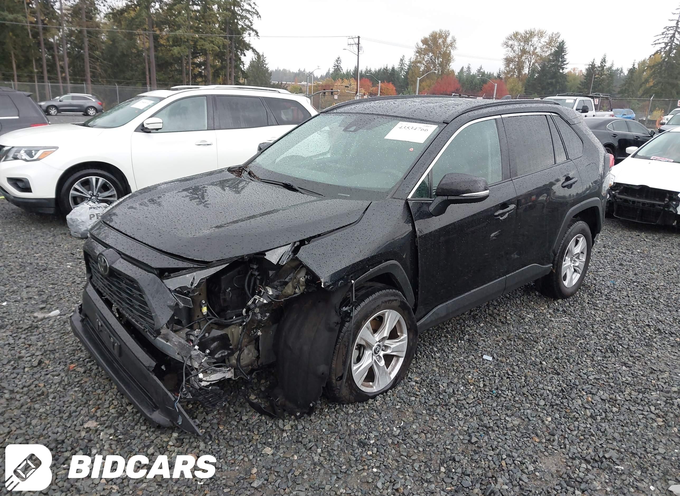 2021 Toyota RAV4, Xle