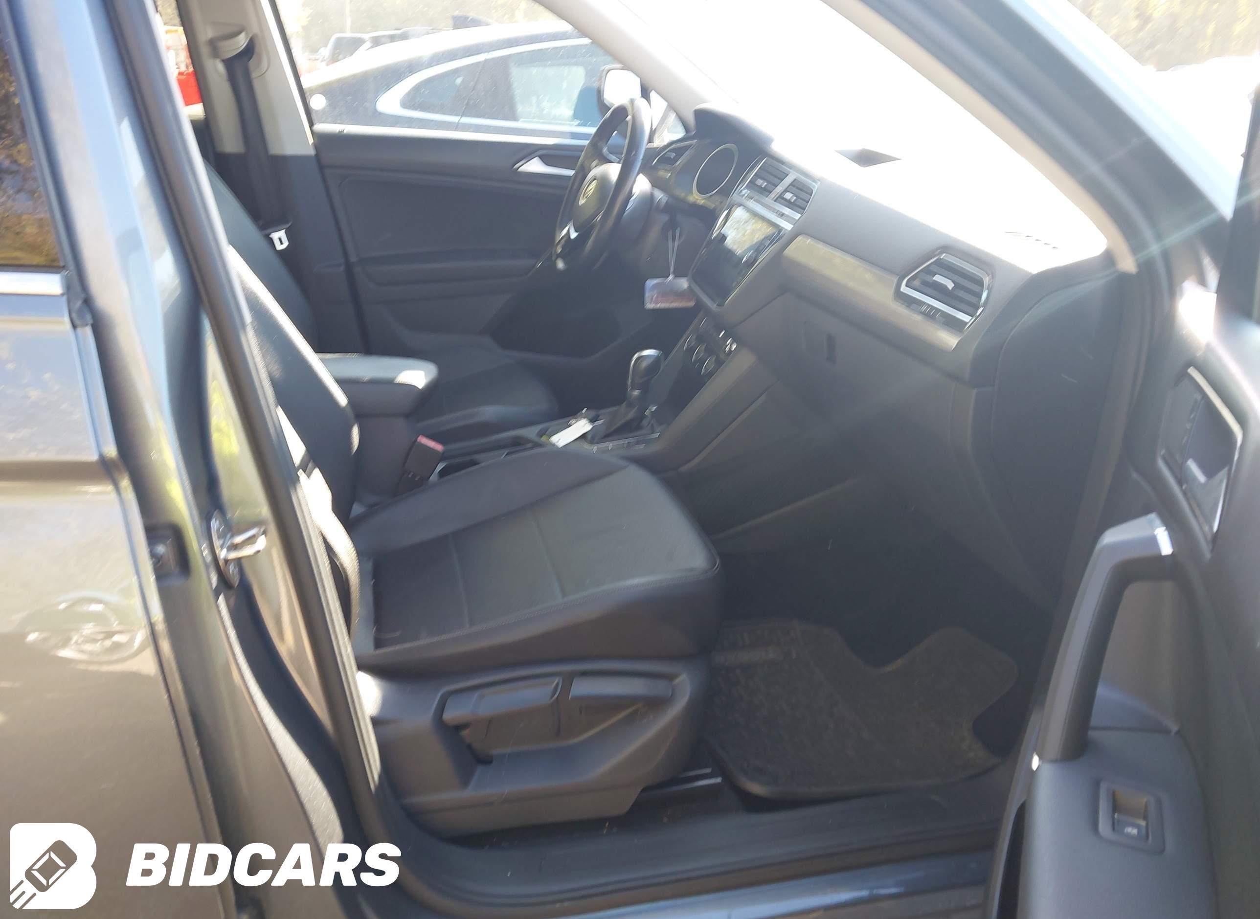 2018 Volkswagen Tiguan, 2.0T...