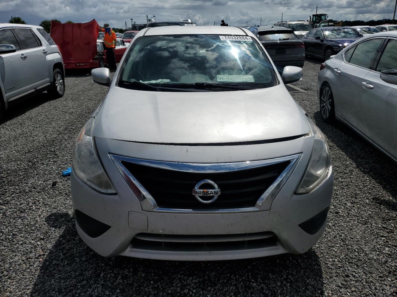 NISSAN VERSA , 2018