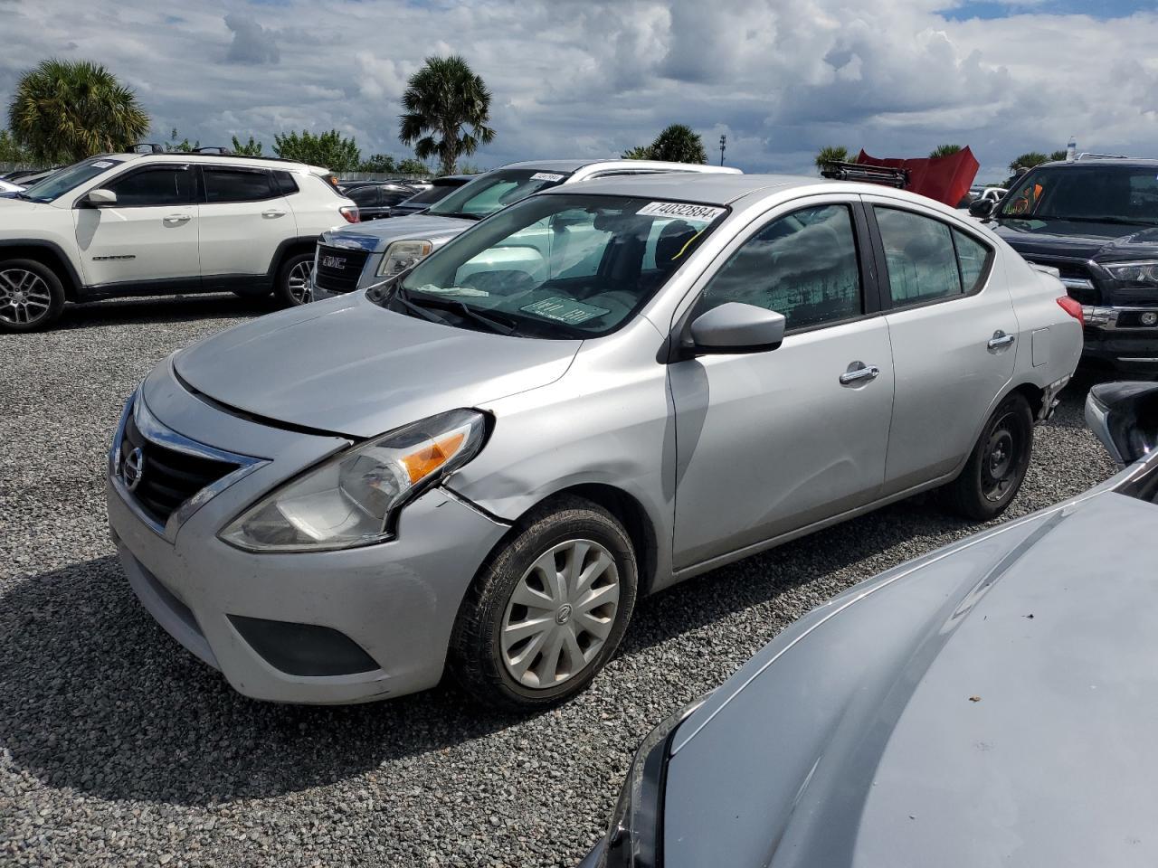 NISSAN VERSA , 2018
