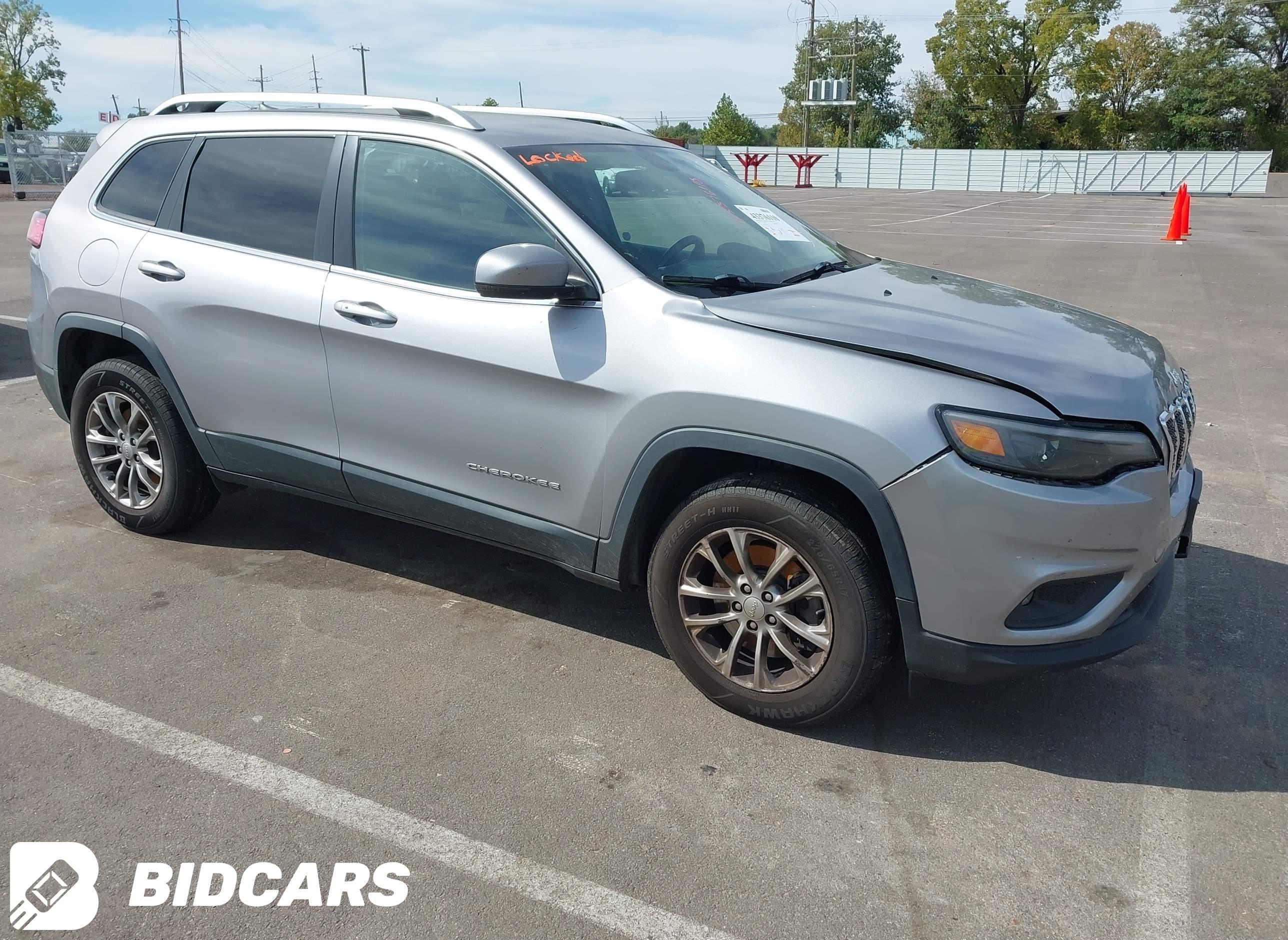 2019 Jeep Cherokee, Latitude...